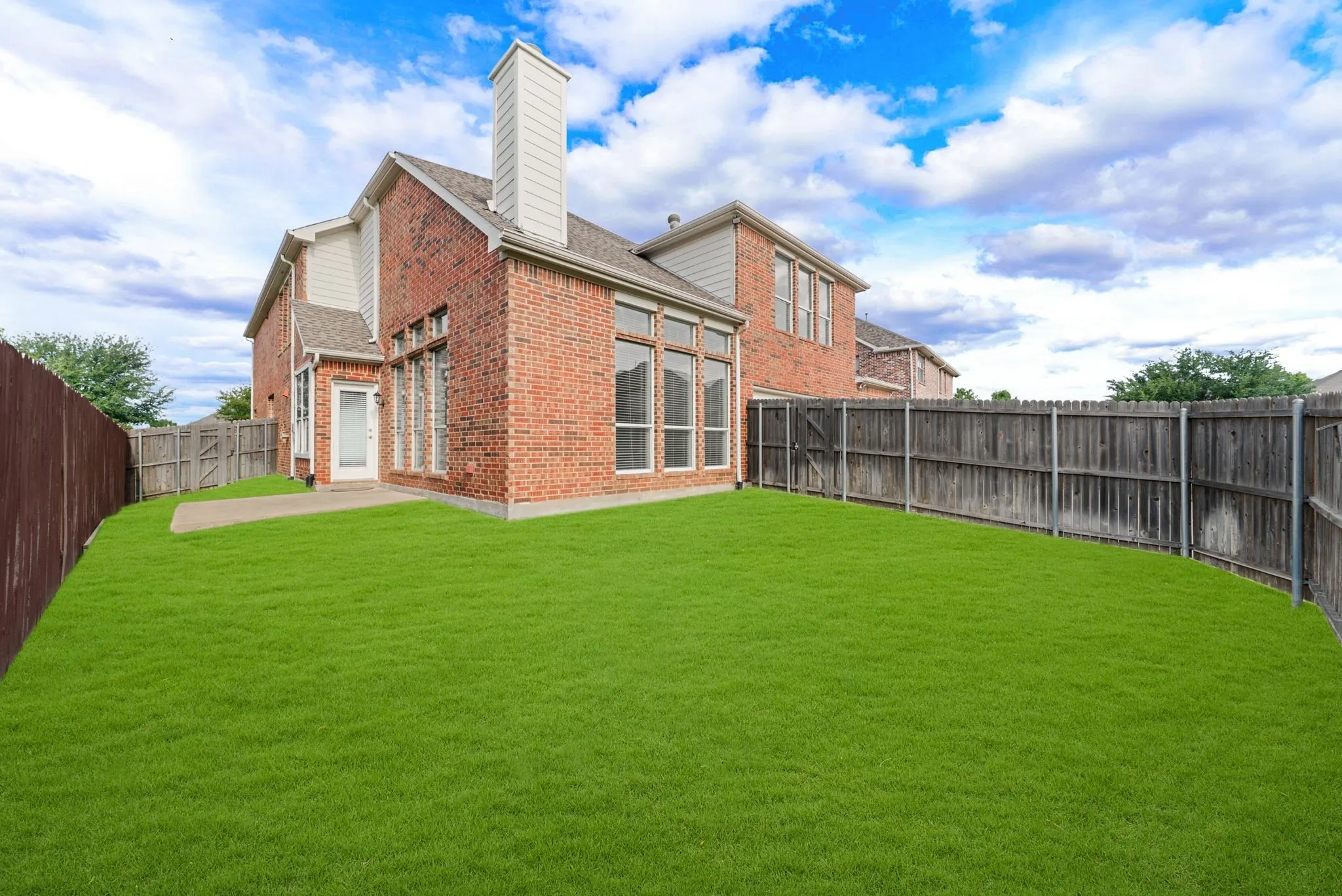 Single Family Residence For Sale in Denton County , 11070 Sonterra Lane, Frisco, Texas 75033, 5 Bedroom, 4 Bathroom, 3 Garage spaces, 3,449 Sqft, built in 2004, mls#21364257, Real Estate Agent in Frisco, Homes For Sale in Denton county, Homes For Sale in Frisco, Realtor in Frisco Texas, Real Estate Brokerage Independent Realty Texas, Luminita Cordes Realtor