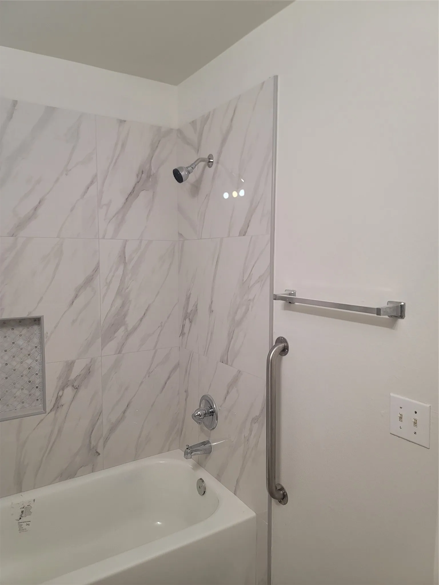 Single Family Residence For Rent in Kaufman County , 910 S Catherine Street, Terrell, Texas 75160, 2 Bedroom, 1 Bathroom, Garage spaces, 880 Sqft, built in 2011, mls#21365473, Real Estate Agent in Terrell, Homes For Rent in Kaufman county, Homes For Rent in Terrell, Realtor in Terrell Texas, Real Estate Brokerage Independent Realty Texas, Luminita Cordes Realtor