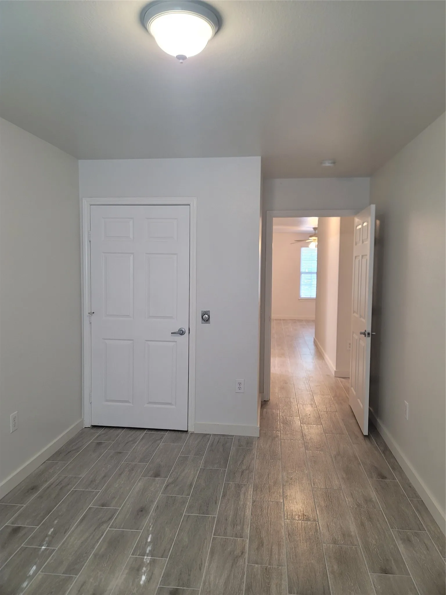 Single Family Residence For Rent in Kaufman County , 910 S Catherine Street, Terrell, Texas 75160, 2 Bedroom, 1 Bathroom, Garage spaces, 880 Sqft, built in 2011, mls#21365473, Real Estate Agent in Terrell, Homes For Rent in Kaufman county, Homes For Rent in Terrell, Realtor in Terrell Texas, Real Estate Brokerage Independent Realty Texas, Luminita Cordes Realtor
