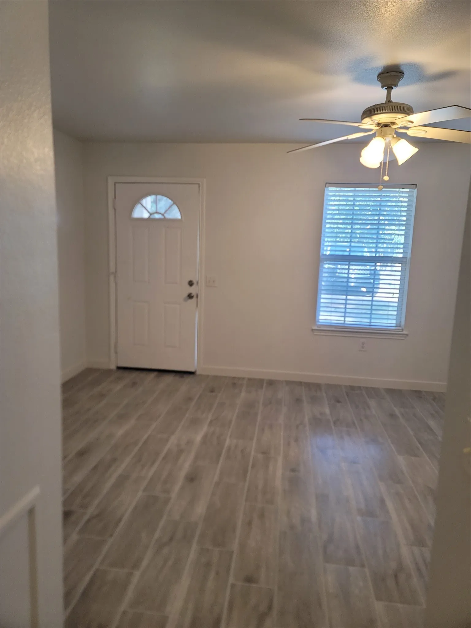 Single Family Residence For Rent in Kaufman County , 910 S Catherine Street, Terrell, Texas 75160, 2 Bedroom, 1 Bathroom, Garage spaces, 880 Sqft, built in 2011, mls#21365473, Real Estate Agent in Terrell, Homes For Rent in Kaufman county, Homes For Rent in Terrell, Realtor in Terrell Texas, Real Estate Brokerage Independent Realty Texas, Luminita Cordes Realtor