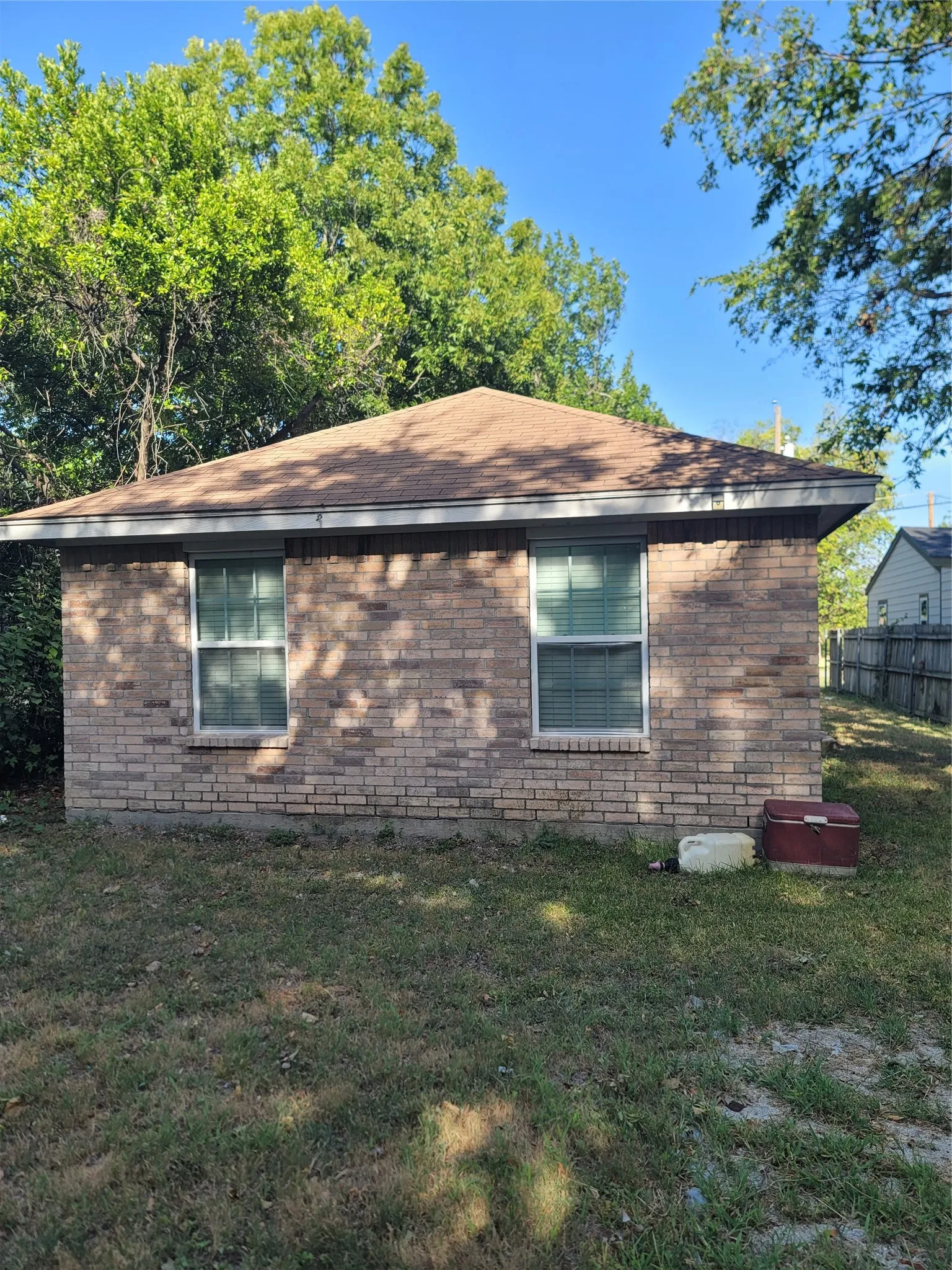 Single Family Residence For Rent in Kaufman County , 910 S Catherine Street, Terrell, Texas 75160, 2 Bedroom, 1 Bathroom, Garage spaces, 880 Sqft, built in 2011, mls#21365473, Real Estate Agent in Terrell, Homes For Rent in Kaufman county, Homes For Rent in Terrell, Realtor in Terrell Texas, Real Estate Brokerage Independent Realty Texas, Luminita Cordes Realtor