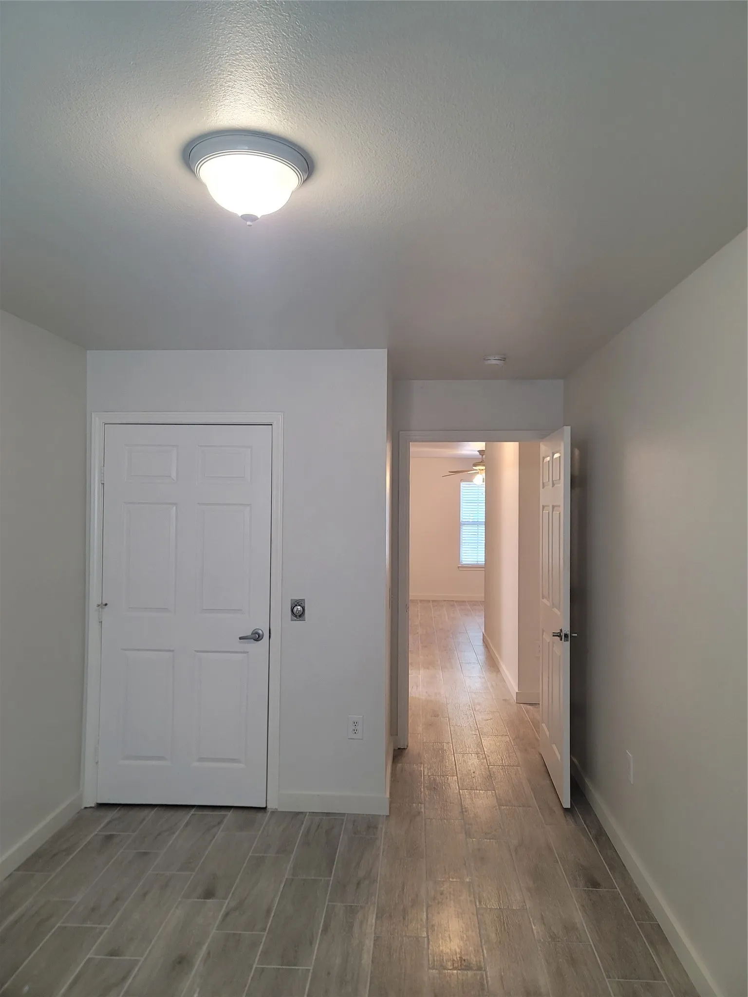 Single Family Residence For Rent in Kaufman County , 910 S Catherine Street, Terrell, Texas 75160, 2 Bedroom, 1 Bathroom, Garage spaces, 880 Sqft, built in 2011, mls#21365473, Real Estate Agent in Terrell, Homes For Rent in Kaufman county, Homes For Rent in Terrell, Realtor in Terrell Texas, Real Estate Brokerage Independent Realty Texas, Luminita Cordes Realtor