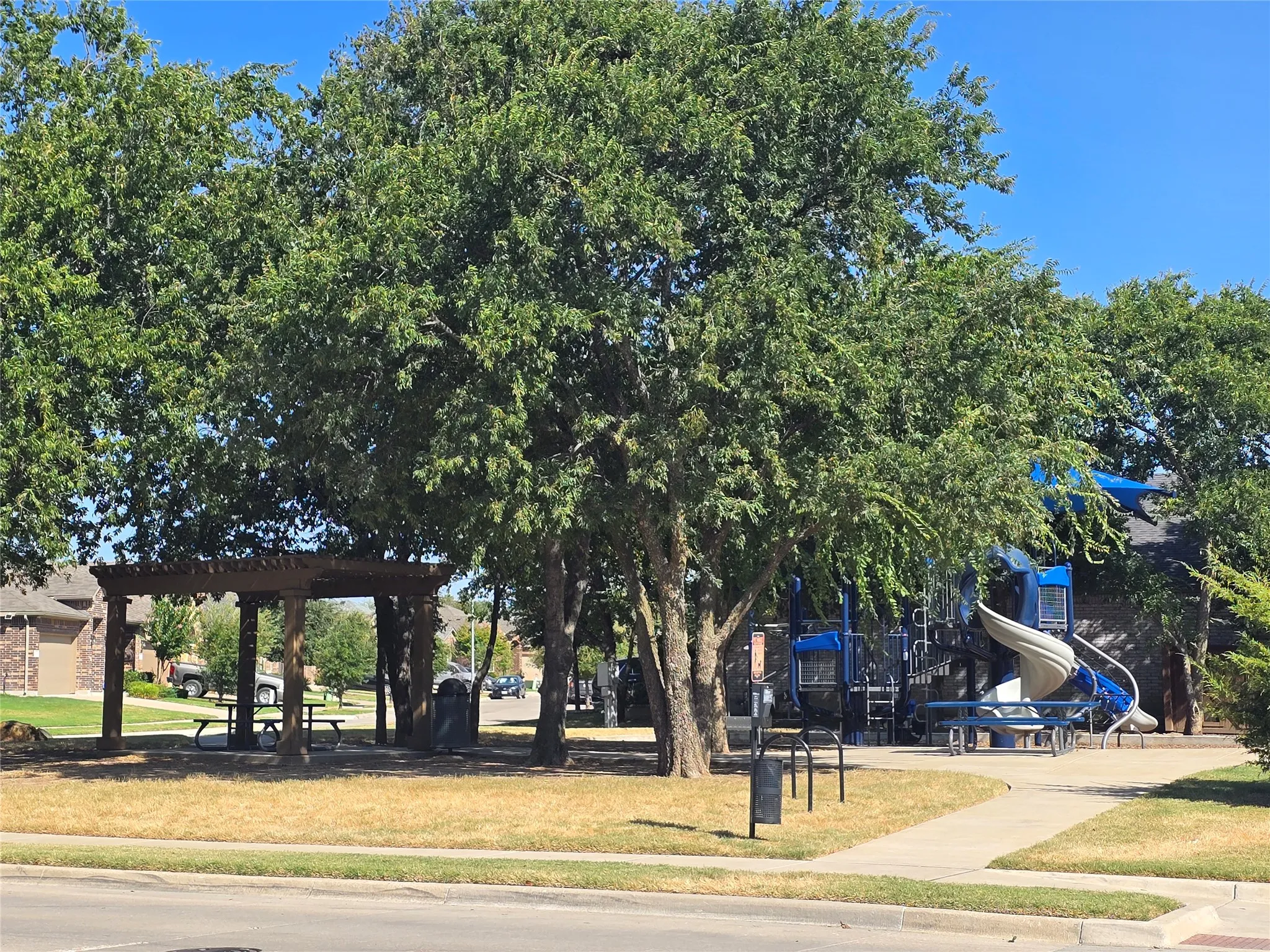 Access to Twin Mills Farms HOA amenities is included with the rent!