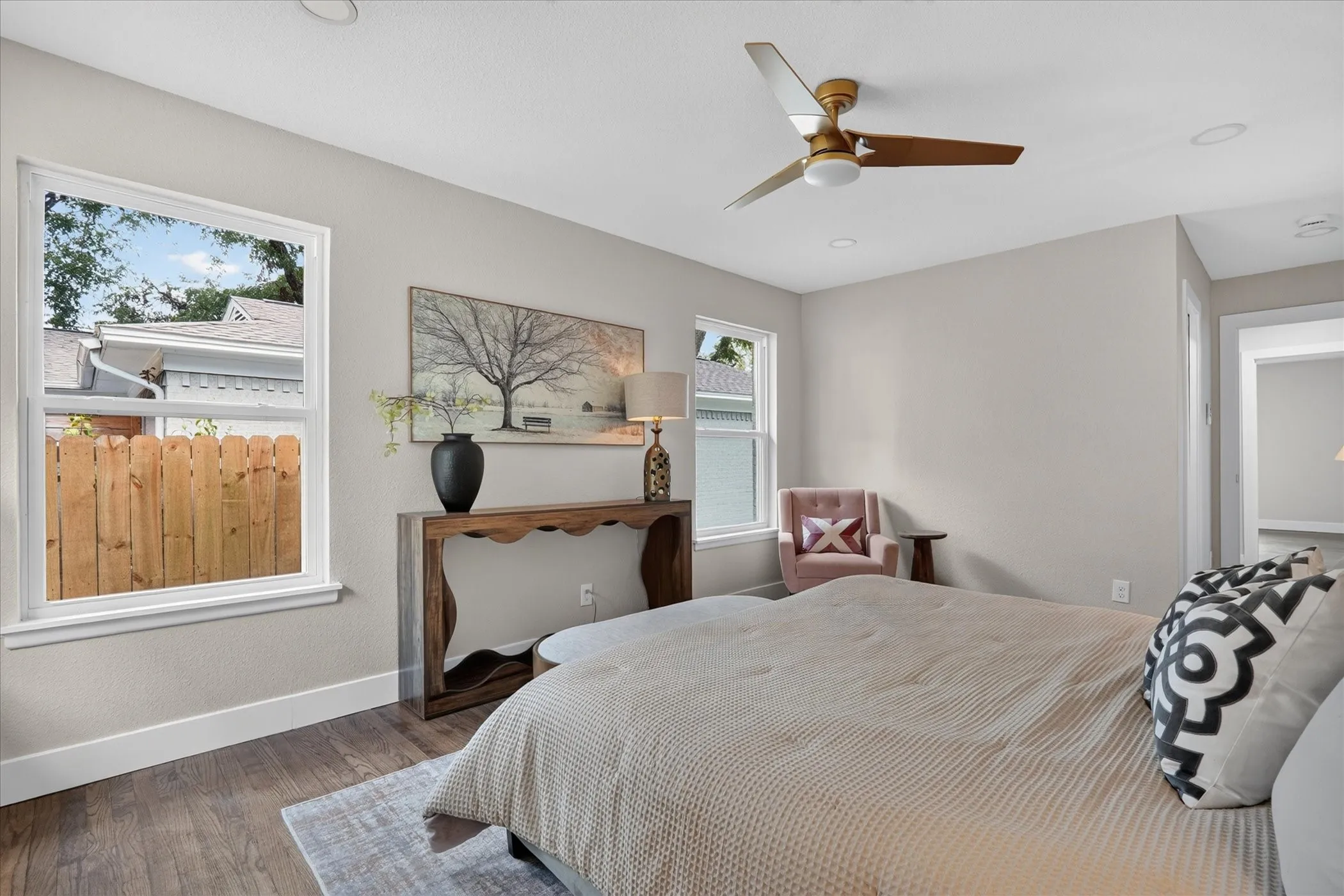 Single Family Residence For Sale in Dallas County , 2208 Springhill Drive, Dallas, Texas 75228, 3 Bedroom, 2 Bathroom, 1 Garage spaces, 1,344 Sqft, built in 1954, mls#21364860, Real Estate Agent in Dallas, Homes For Sale in Dallas county, Homes For Sale in Dallas, Realtor in Dallas Texas, Real Estate Brokerage Independent Realty Texas, Luminita Cordes Realtor