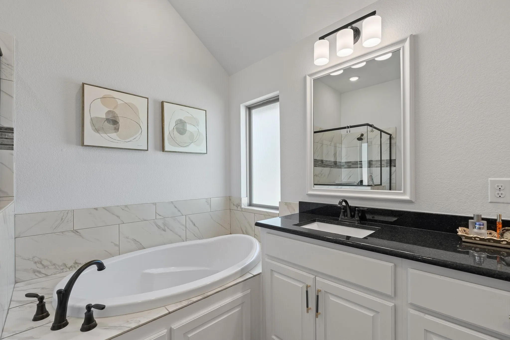 Single Family Residence For Sale in Johnson County , 103 Nolan River Run, Godley, Texas 76044, 3 Bedroom, 2 Bathroom, 2 Garage spaces, 1,884 Sqft, built in 2019, mls#21364224, Real Estate Agent in Godley, Homes For Sale in Johnson county, Homes For Sale in Godley, Realtor in Godley Texas, Real Estate Brokerage Independent Realty Texas, Luminita Cordes Realtor