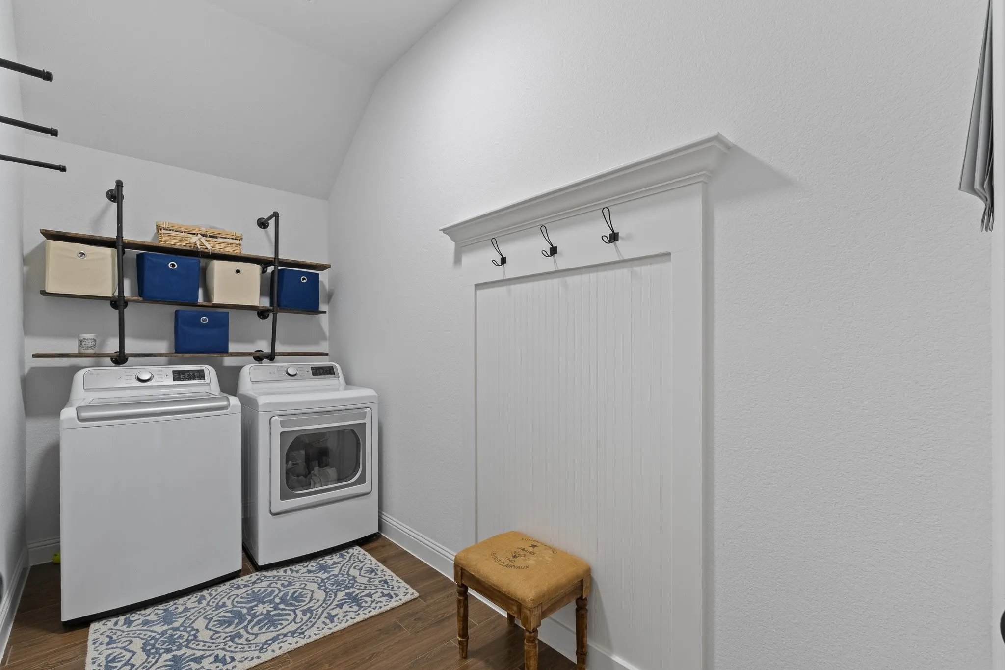 Single Family Residence For Sale in Johnson County , 103 Nolan River Run, Godley, Texas 76044, 3 Bedroom, 2 Bathroom, 2 Garage spaces, 1,884 Sqft, built in 2019, mls#21364224, Real Estate Agent in Godley, Homes For Sale in Johnson county, Homes For Sale in Godley, Realtor in Godley Texas, Real Estate Brokerage Independent Realty Texas, Luminita Cordes Realtor