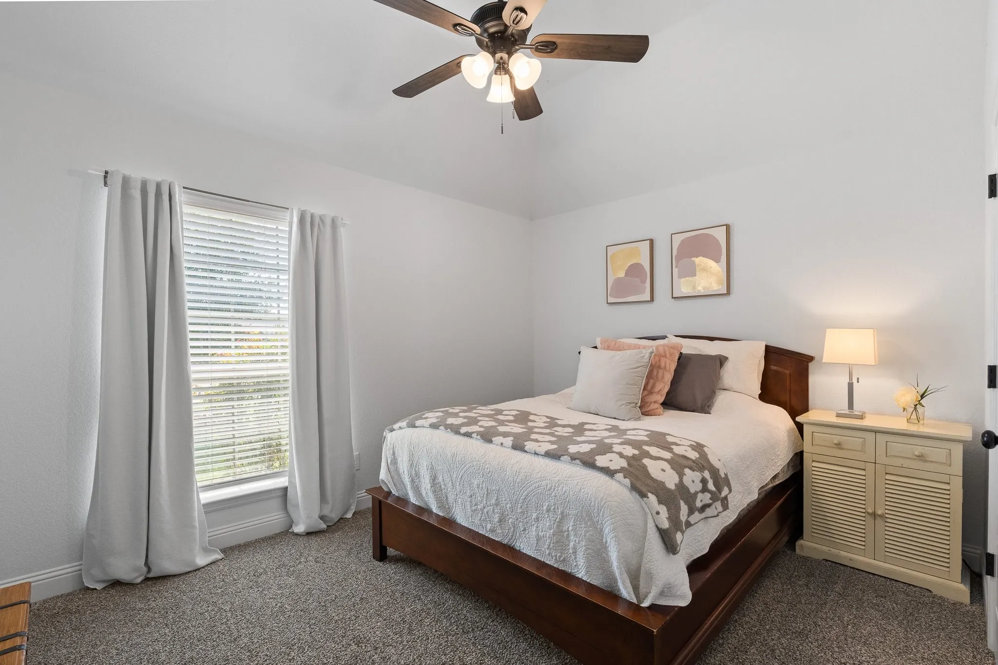 Single Family Residence For Sale in Johnson County , 103 Nolan River Run, Godley, Texas 76044, 3 Bedroom, 2 Bathroom, 2 Garage spaces, 1,884 Sqft, built in 2019, mls#21364224, Real Estate Agent in Godley, Homes For Sale in Johnson county, Homes For Sale in Godley, Realtor in Godley Texas, Real Estate Brokerage Independent Realty Texas, Luminita Cordes Realtor