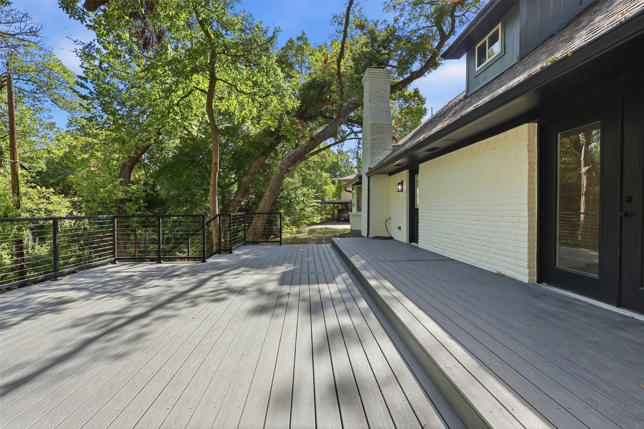 Single Family Residence For Sale in Collin County , 2123 Greenbriar Lane, Plano, Texas 75074, 4 Bedroom, 4 Bathroom, 2 Garage spaces, 1,999 Sqft, built in 1969, mls#21355910, Real Estate Agent in Plano, Homes For Sale in Collin county, Homes For Sale in Plano, Realtor in Plano Texas, Real Estate Brokerage Independent Realty Texas, Luminita Cordes Realtor