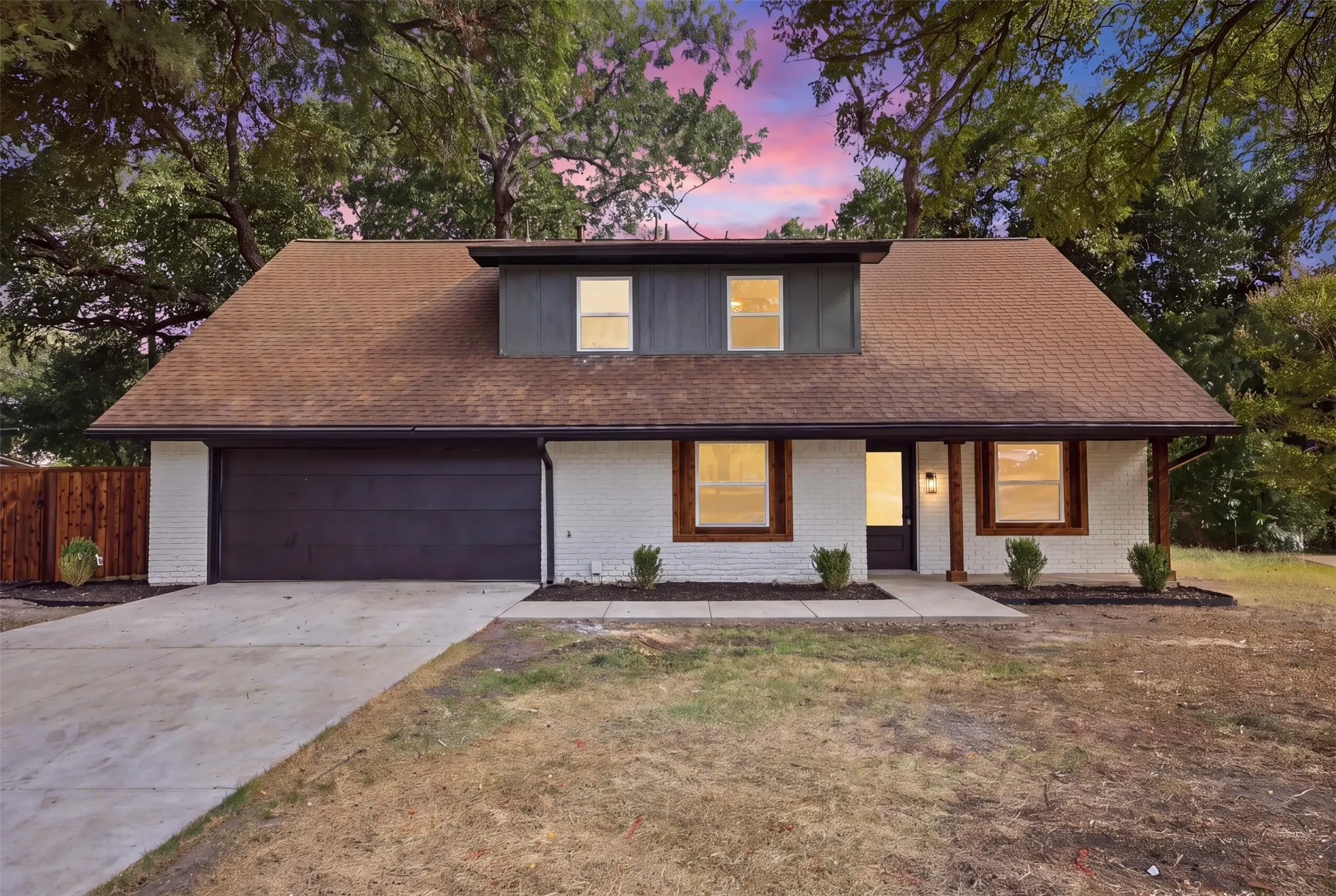 Single Family Residence For Sale in Collin County , 2123 Greenbriar Lane, Plano, Texas 75074, 4 Bedroom, 4 Bathroom, 2 Garage spaces, 1,999 Sqft, built in 1969, mls#21355910, Real Estate Agent in Plano, Homes For Sale in Collin county, Homes For Sale in Plano, Realtor in Plano Texas, Real Estate Brokerage Independent Realty Texas, Luminita Cordes Realtor