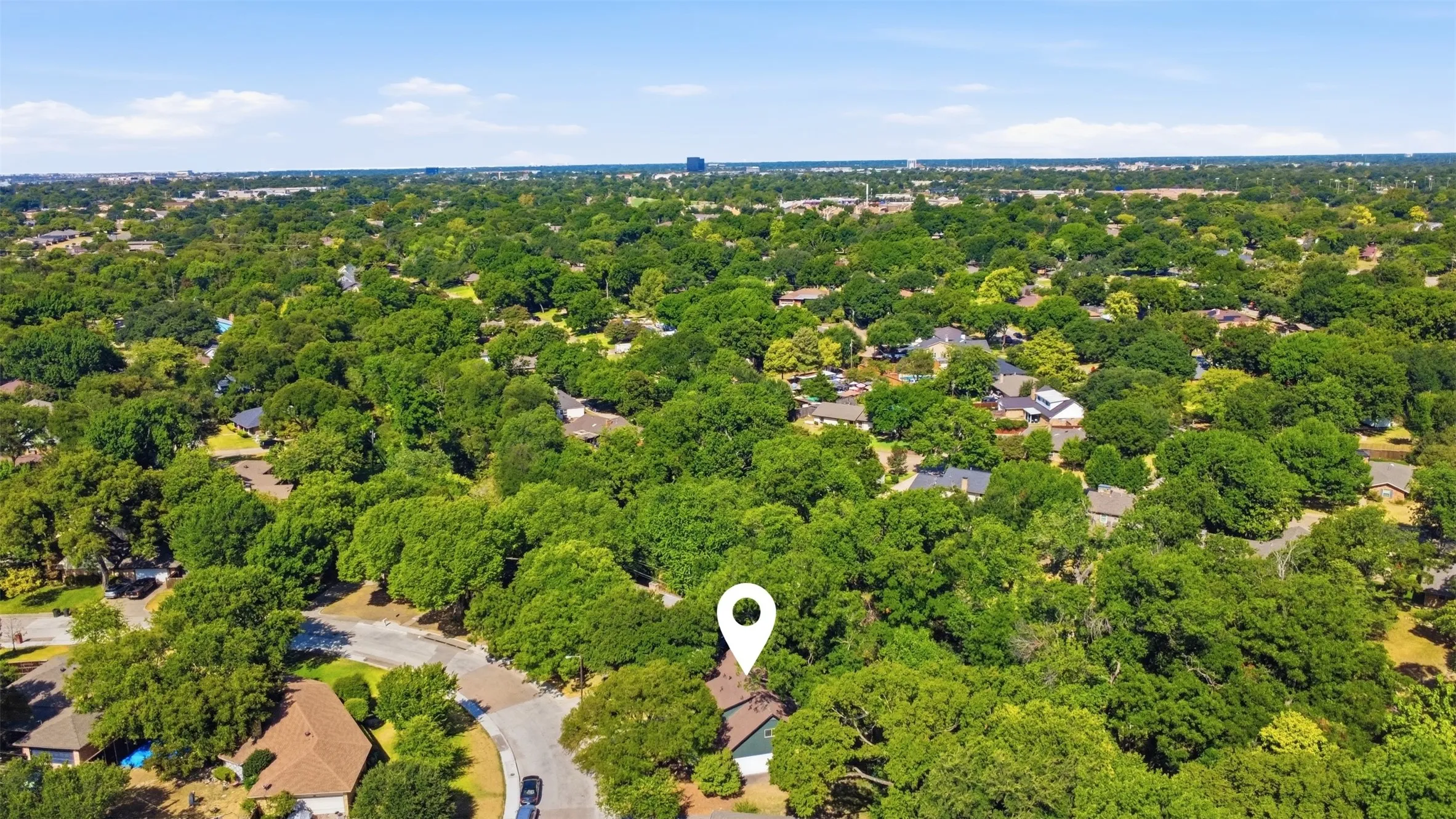 Single Family Residence For Sale in Collin County , 2123 Greenbriar Lane, Plano, Texas 75074, 4 Bedroom, 4 Bathroom, 2 Garage spaces, 1,999 Sqft, built in 1969, mls#21355910, Real Estate Agent in Plano, Homes For Sale in Collin county, Homes For Sale in Plano, Realtor in Plano Texas, Real Estate Brokerage Independent Realty Texas, Luminita Cordes Realtor