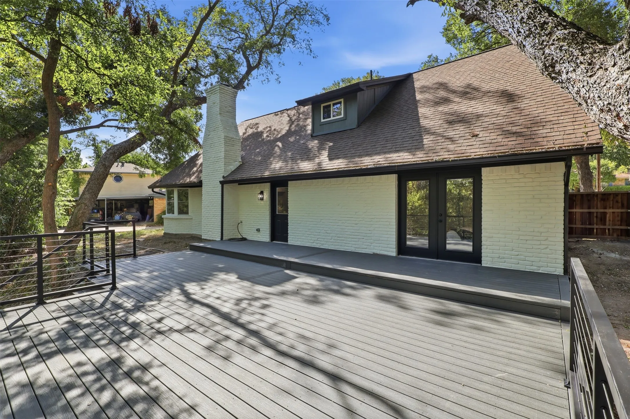 Single Family Residence For Sale in Collin County , 2123 Greenbriar Lane, Plano, Texas 75074, 4 Bedroom, 4 Bathroom, 2 Garage spaces, 1,999 Sqft, built in 1969, mls#21355910, Real Estate Agent in Plano, Homes For Sale in Collin county, Homes For Sale in Plano, Realtor in Plano Texas, Real Estate Brokerage Independent Realty Texas, Luminita Cordes Realtor