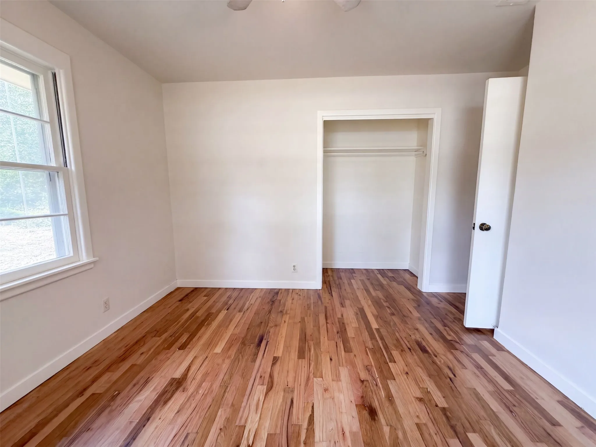 Single Family Residence For Sale in Henderson County , 11212 Stuart Street, Brownsboro, Texas 75756, 3 Bedroom, 2 Bathroom, 2 Garage spaces, 2,013 Sqft, built in 1957, mls#21365496, Real Estate Agent in Brownsboro, Homes For Sale in Henderson county, Homes For Sale in Brownsboro, Realtor in Brownsboro Texas, Real Estate Brokerage Independent Realty Texas, Luminita Cordes Realtor