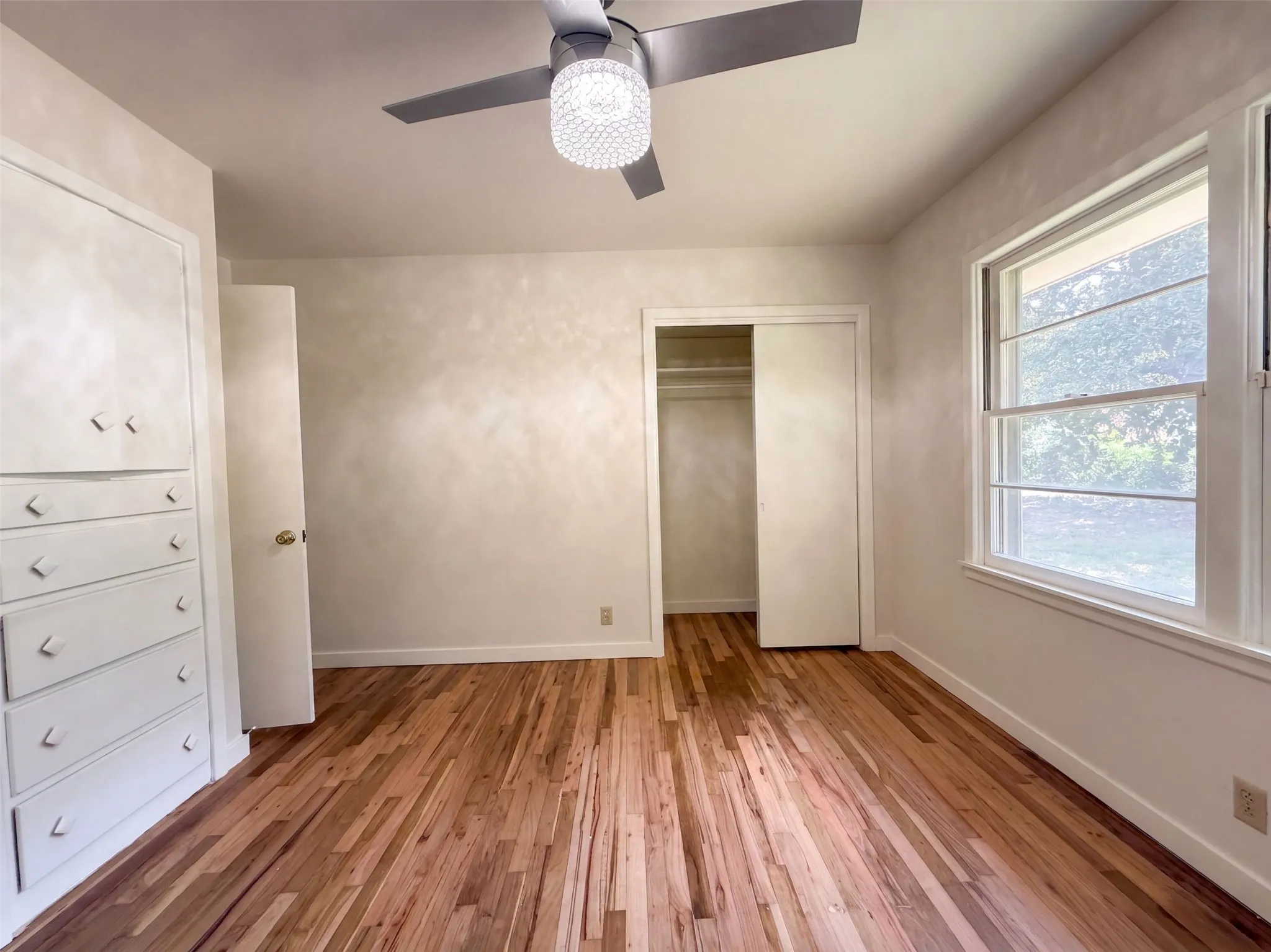 Single Family Residence For Sale in Henderson County , 11212 Stuart Street, Brownsboro, Texas 75756, 3 Bedroom, 2 Bathroom, 2 Garage spaces, 2,013 Sqft, built in 1957, mls#21365496, Real Estate Agent in Brownsboro, Homes For Sale in Henderson county, Homes For Sale in Brownsboro, Realtor in Brownsboro Texas, Real Estate Brokerage Independent Realty Texas, Luminita Cordes Realtor