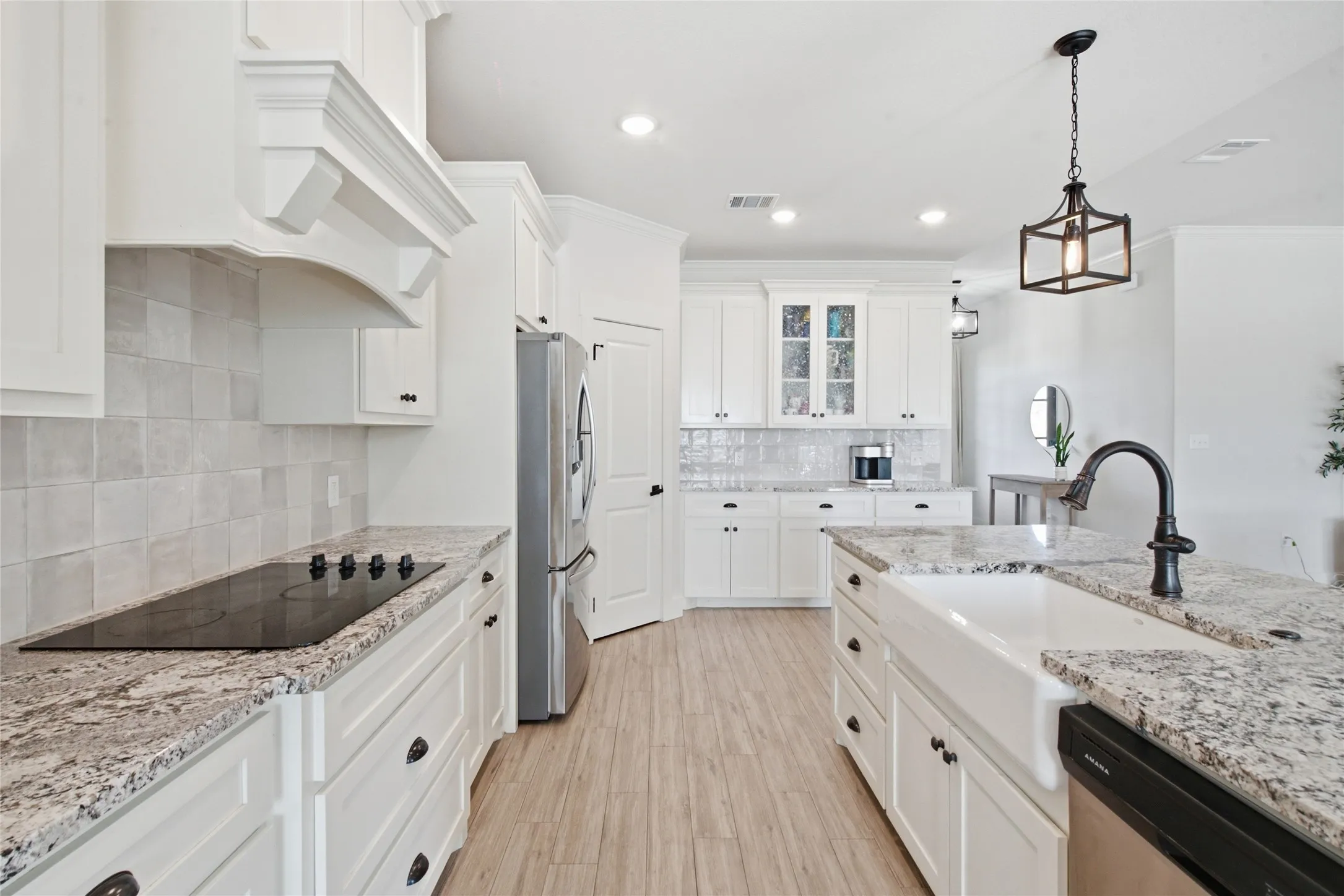 Single Family Residence For Sale in Parker County , 1044 Monarch Court, Poolville, Texas 76487, 4 Bedroom, 3 Bathroom, 3 Garage spaces, 2,786 Sqft, built in 2021, mls#21364668, Real Estate Agent in Poolville, Homes For Sale in Parker county, Homes For Sale in Poolville, Realtor in Poolville Texas, Real Estate Brokerage Independent Realty Texas, Luminita Cordes Realtor
