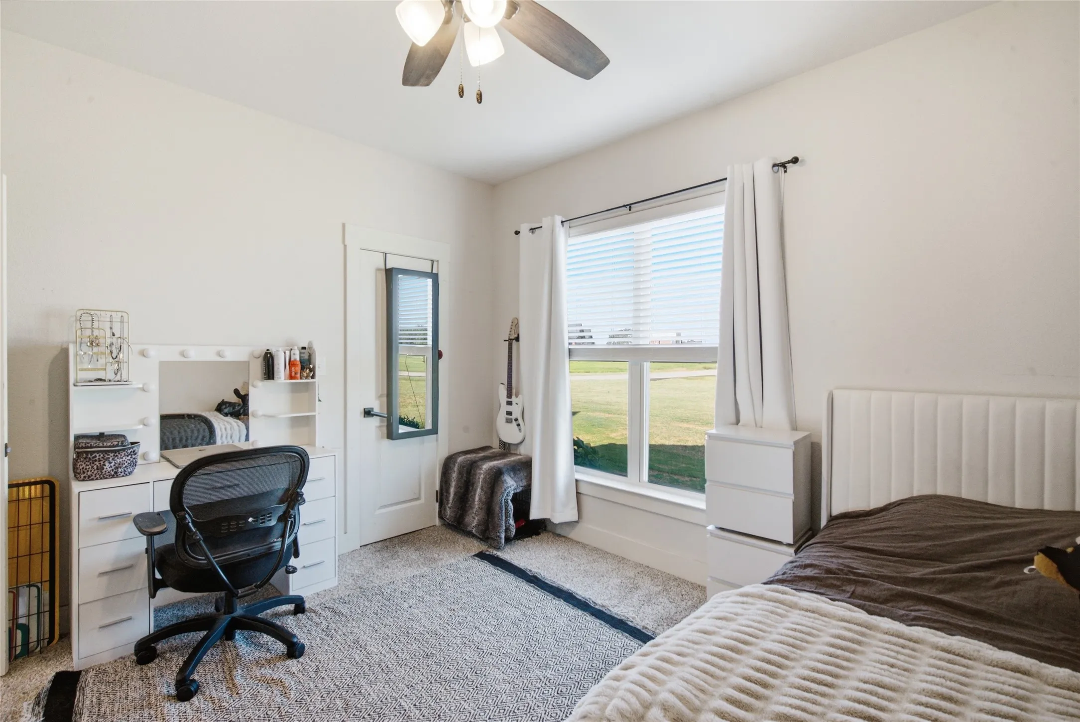 Single Family Residence For Sale in Parker County , 1044 Monarch Court, Poolville, Texas 76487, 4 Bedroom, 3 Bathroom, 3 Garage spaces, 2,786 Sqft, built in 2021, mls#21364668, Real Estate Agent in Poolville, Homes For Sale in Parker county, Homes For Sale in Poolville, Realtor in Poolville Texas, Real Estate Brokerage Independent Realty Texas, Luminita Cordes Realtor