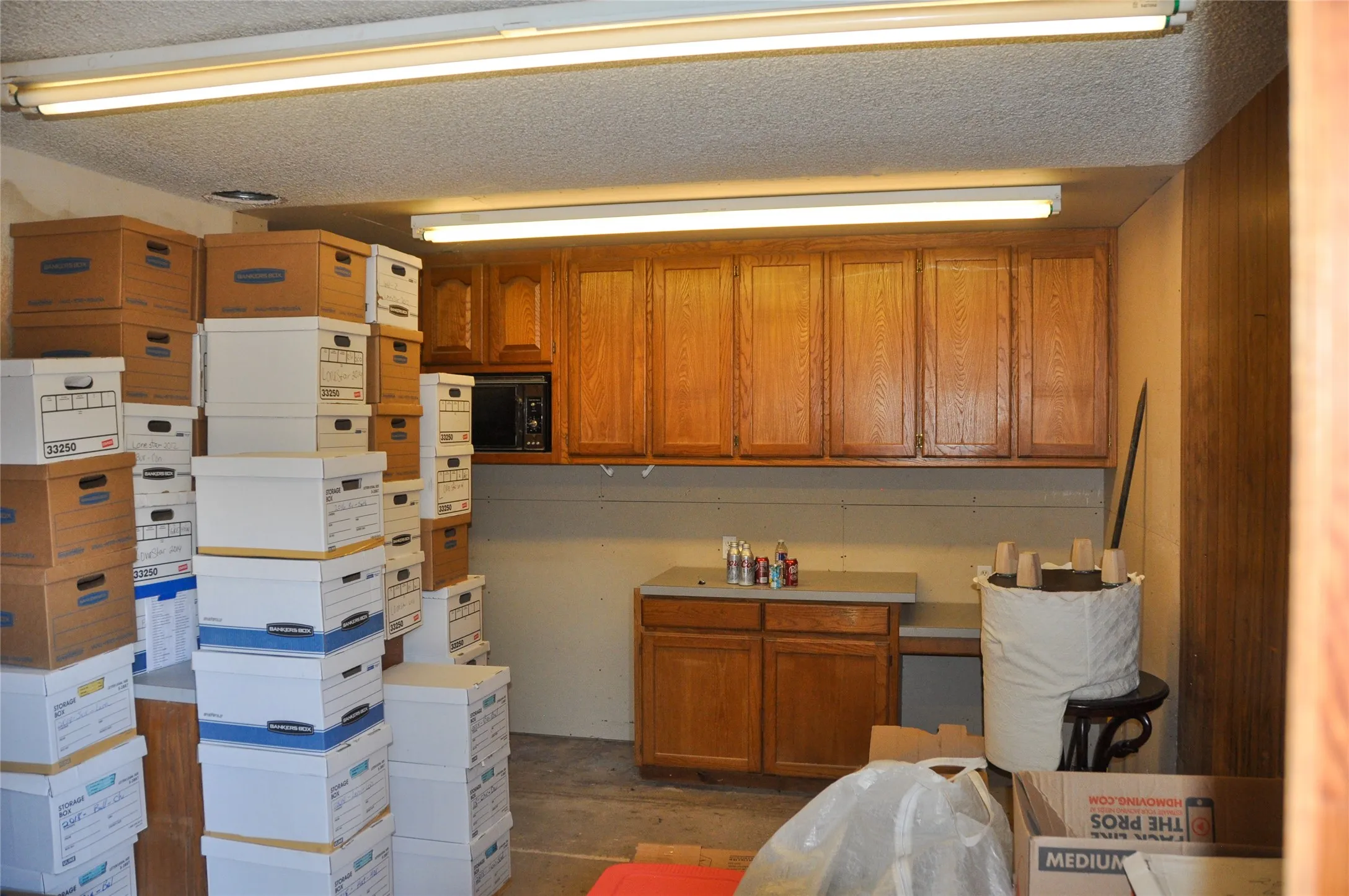 Warehouse For Sale in Johnson County , 125 Century Drive, Cleburne, Texas 76033, 0, 0, Garage spaces, 0 Sqft, built in 1982, Price $1,199,000, mls#21365508, Real Estate Agent in Cleburne, Homes For Sale in Johnson county, Homes For Sale in Cleburne, Realtor in Cleburne Texas, Real Estate Brokerage Independent Realty Texas, Luminita Cordes Realtor