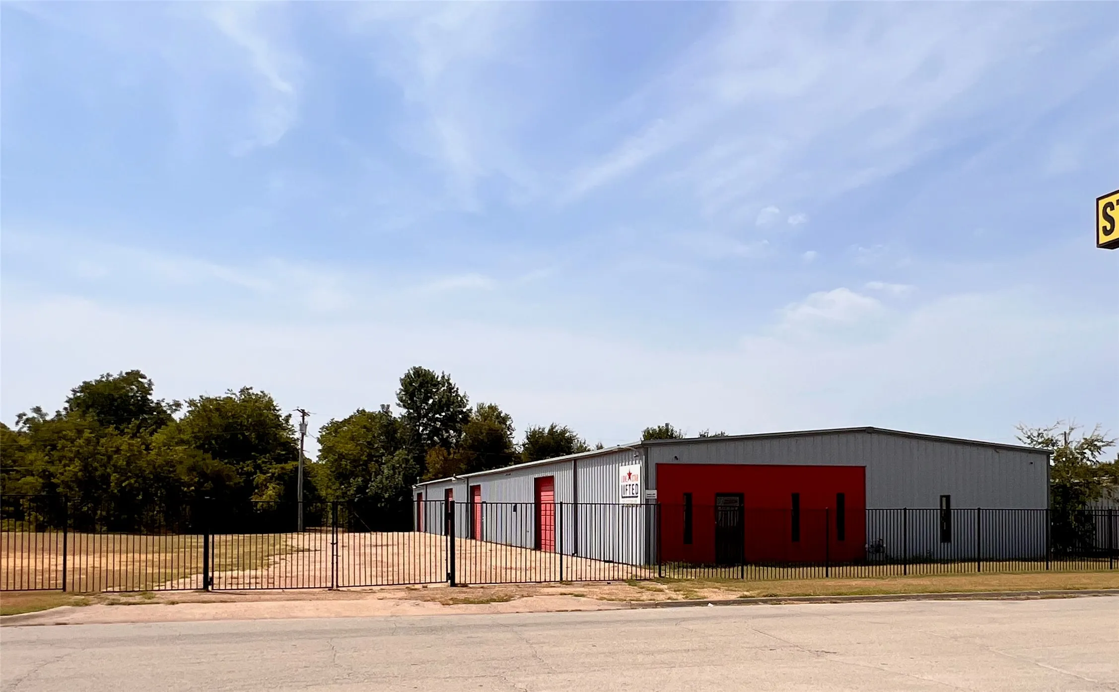 Warehouse For Sale in Johnson County , 125 Century Drive, Cleburne, Texas 76033, 0, 0, Garage spaces, 0 Sqft, built in 1982, Price $1,199,000, mls#21365508, Real Estate Agent in Cleburne, Homes For Sale in Johnson county, Homes For Sale in Cleburne, Realtor in Cleburne Texas, Real Estate Brokerage Independent Realty Texas, Luminita Cordes Realtor