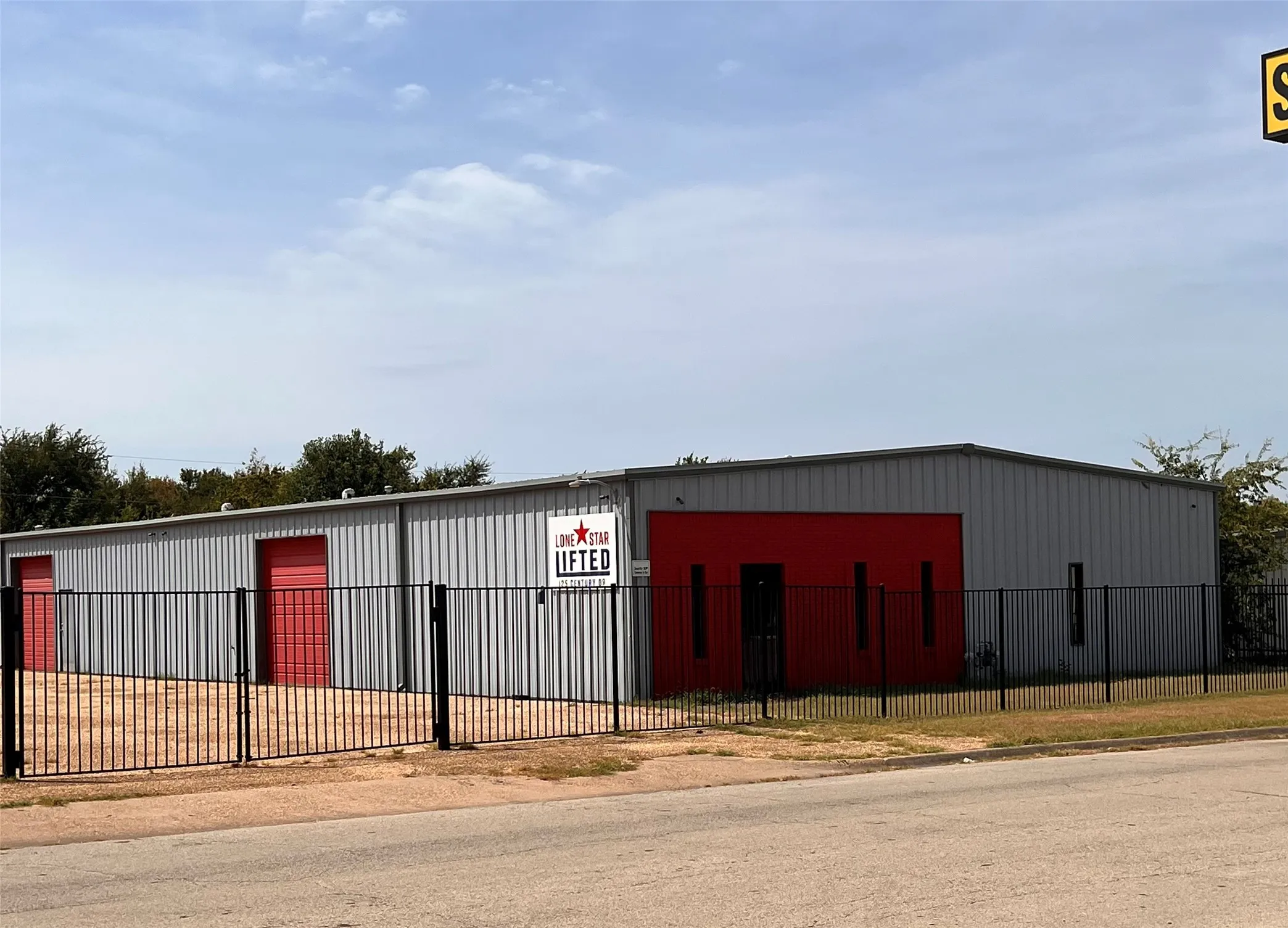Warehouse For Sale in Johnson County , 125 Century Drive, Cleburne, Texas 76033, 0, 0, Garage spaces, 0 Sqft, built in 1982, Price $1,199,000, mls#21365508, Real Estate Agent in Cleburne, Homes For Sale in Johnson county, Homes For Sale in Cleburne, Realtor in Cleburne Texas, Real Estate Brokerage Independent Realty Texas, Luminita Cordes Realtor