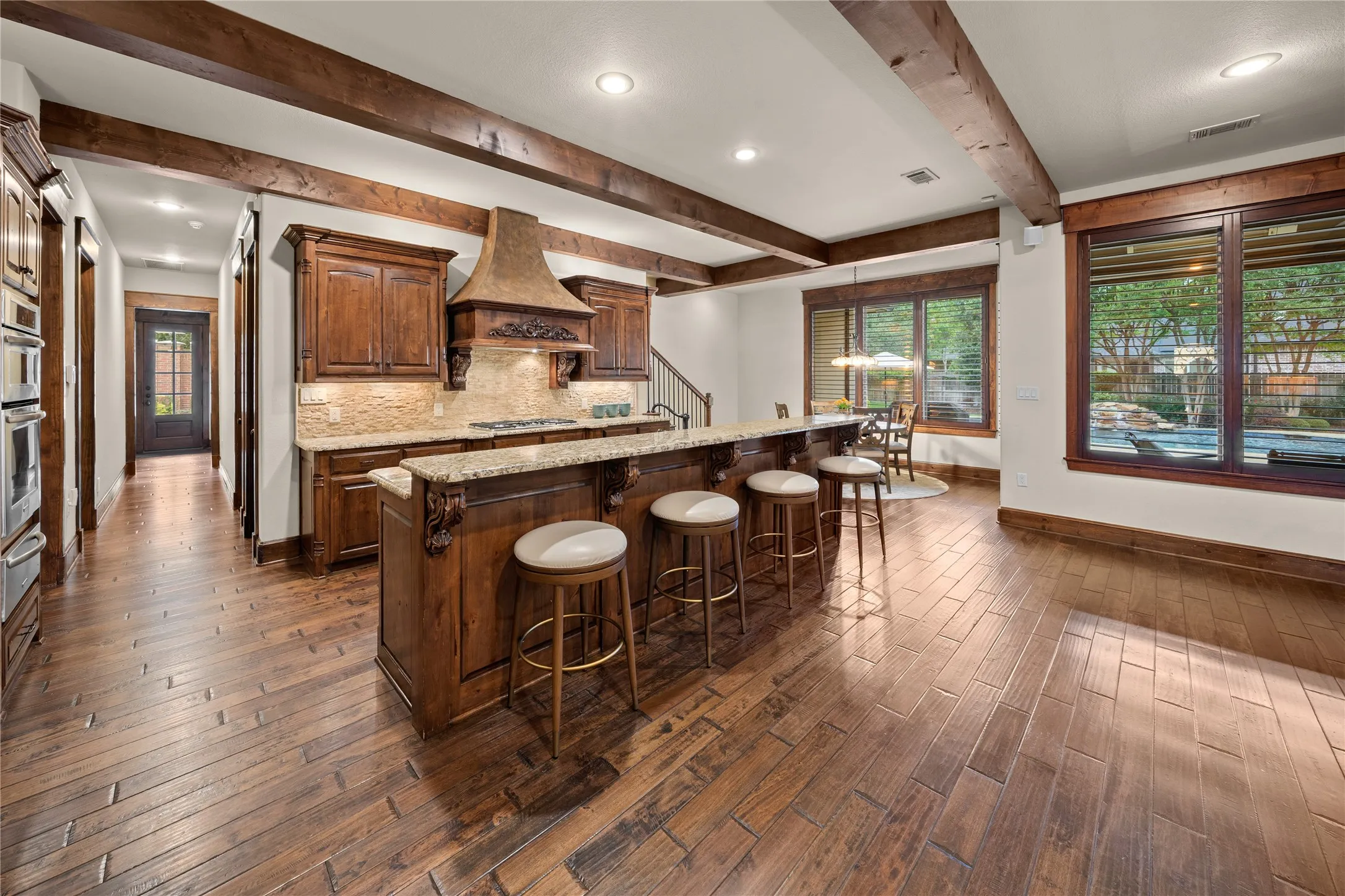 Single Family Residence For Sale in Smith County , 6987 Canal, Tyler, Texas 75703, 4 Bedroom, 4 Bathroom, 3 Garage spaces, 4,932 Sqft, built in 2008, mls#21365179, Real Estate Agent in Tyler, Homes For Sale in Smith county, Homes For Sale in Tyler, Realtor in Tyler Texas, Real Estate Brokerage Independent Realty Texas, Luminita Cordes Realtor