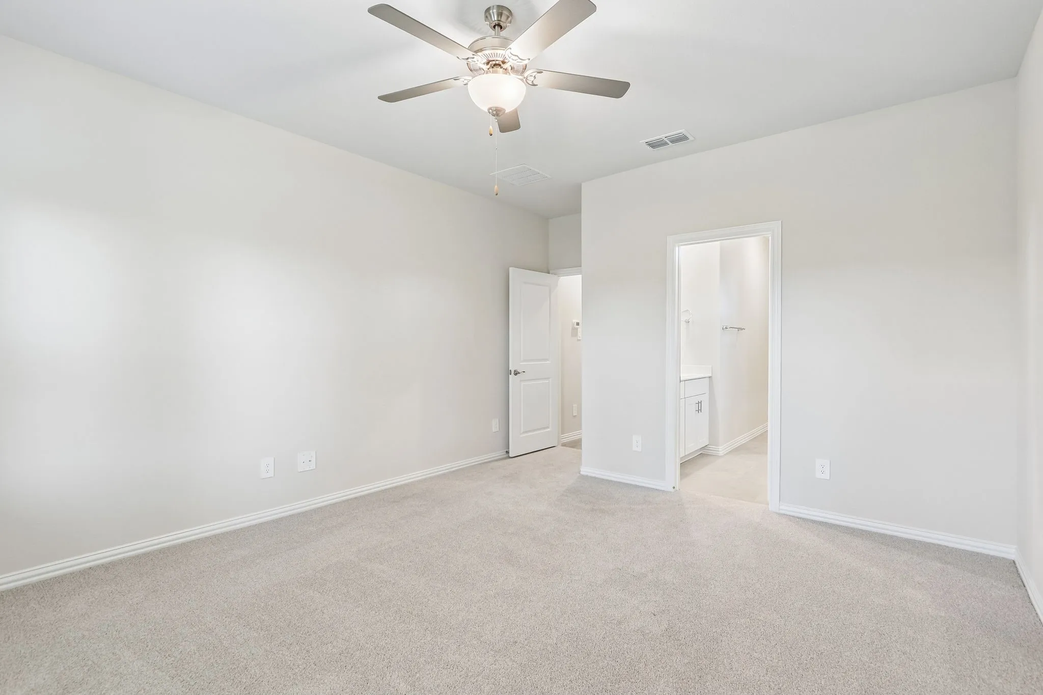 Photo is not of the actual home, but is an inspirational photo of builder’s model home and may depict options, furnishings, and/or decorator features that are not included.
