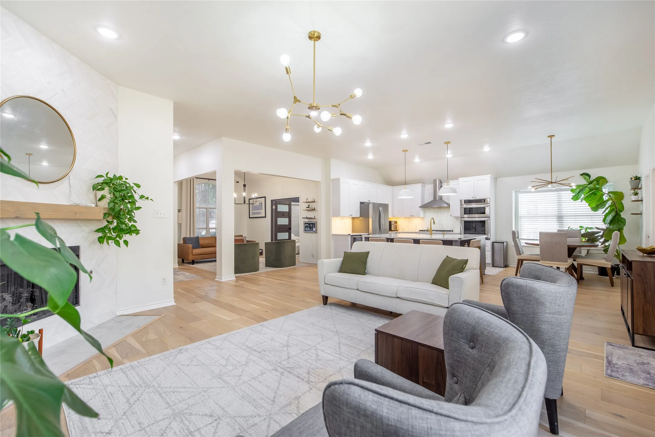 Single Family Residence For Sale in Collin County , 1330 Marwood Drive, Allen, Texas 75013, 4 Bedroom, 2 Bathroom, 2 Garage spaces, 2,232 Sqft, built in 2001, mls#21358913, Real Estate Agent in Allen, Homes For Sale in Collin county, Homes For Sale in Allen, Realtor in Allen Texas, Real Estate Brokerage Independent Realty Texas, Luminita Cordes Realtor
