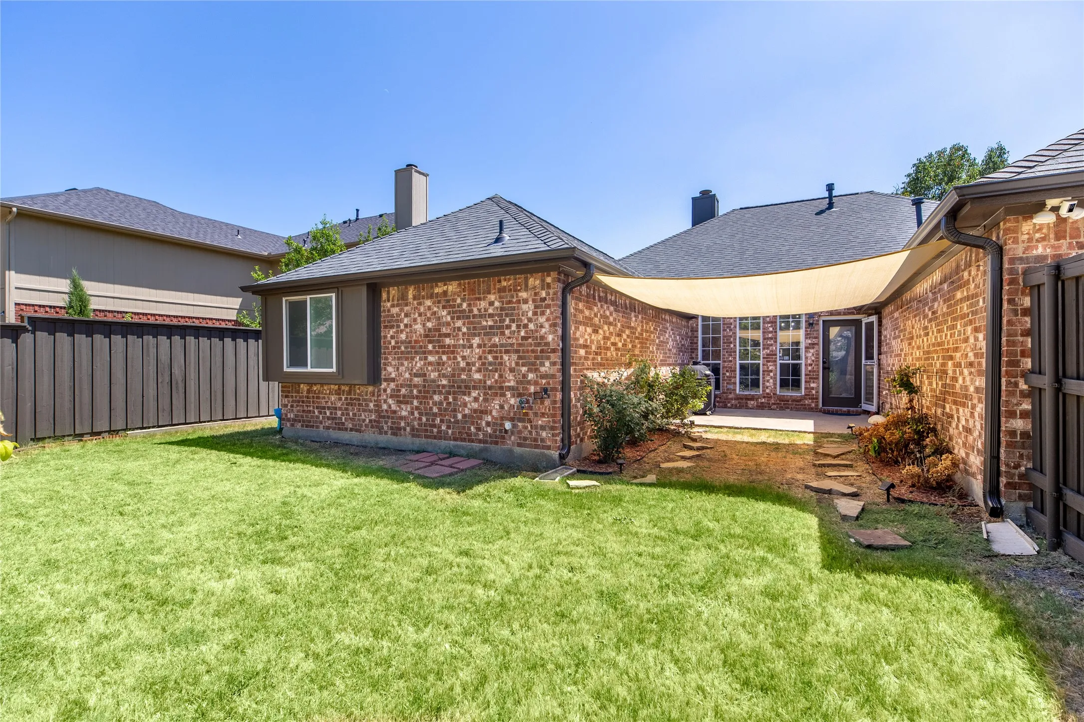 Single Family Residence For Sale in Collin County , 1330 Marwood Drive, Allen, Texas 75013, 4 Bedroom, 2 Bathroom, 2 Garage spaces, 2,232 Sqft, built in 2001, mls#21358913, Real Estate Agent in Allen, Homes For Sale in Collin county, Homes For Sale in Allen, Realtor in Allen Texas, Real Estate Brokerage Independent Realty Texas, Luminita Cordes Realtor