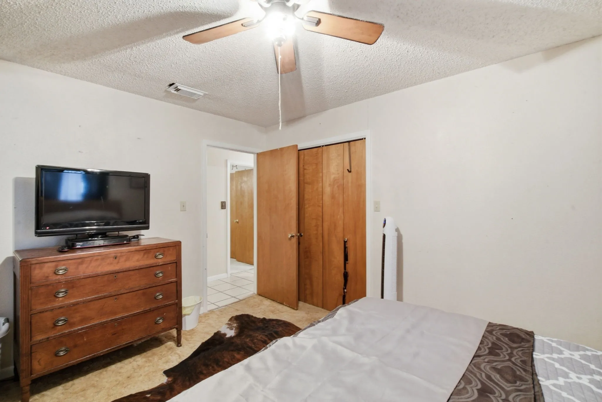 Single Family Residence For Sale in Mills County , 1399 State Highway 16 N, Priddy, Texas 76442, 3 Bedroom, 2 Bathroom, Garage spaces, 2,210 Sqft, built in 1982, mls#21364106, Real Estate Agent in Priddy, Homes For Sale in Mills county, Homes For Sale in Priddy, Realtor in Priddy Texas, Real Estate Brokerage Independent Realty Texas, Luminita Cordes Realtor
