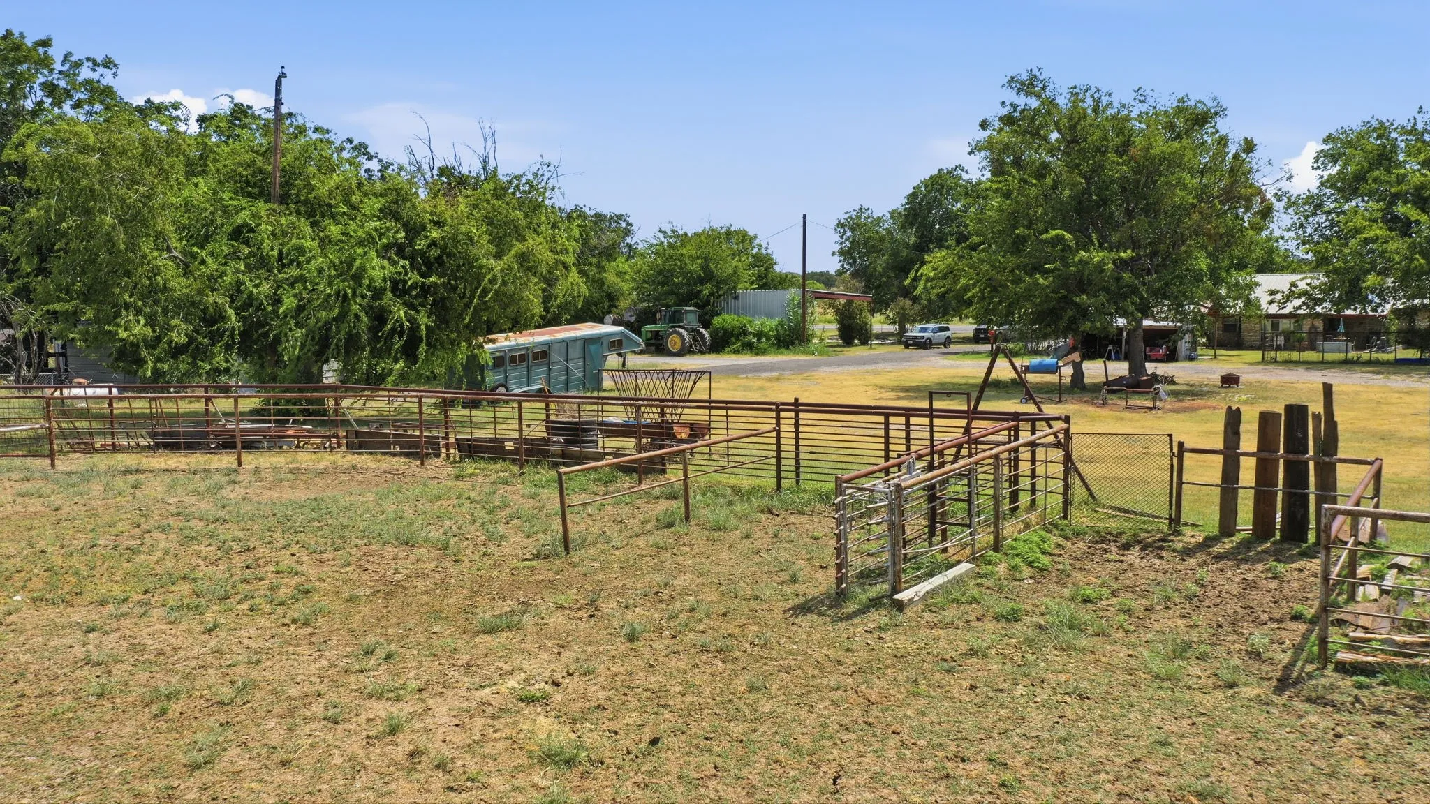 Single Family Residence For Sale in Mills County , 1399 State Highway 16 N, Priddy, Texas 76442, 3 Bedroom, 2 Bathroom, Garage spaces, 2,210 Sqft, built in 1982, mls#21364106, Real Estate Agent in Priddy, Homes For Sale in Mills county, Homes For Sale in Priddy, Realtor in Priddy Texas, Real Estate Brokerage Independent Realty Texas, Luminita Cordes Realtor