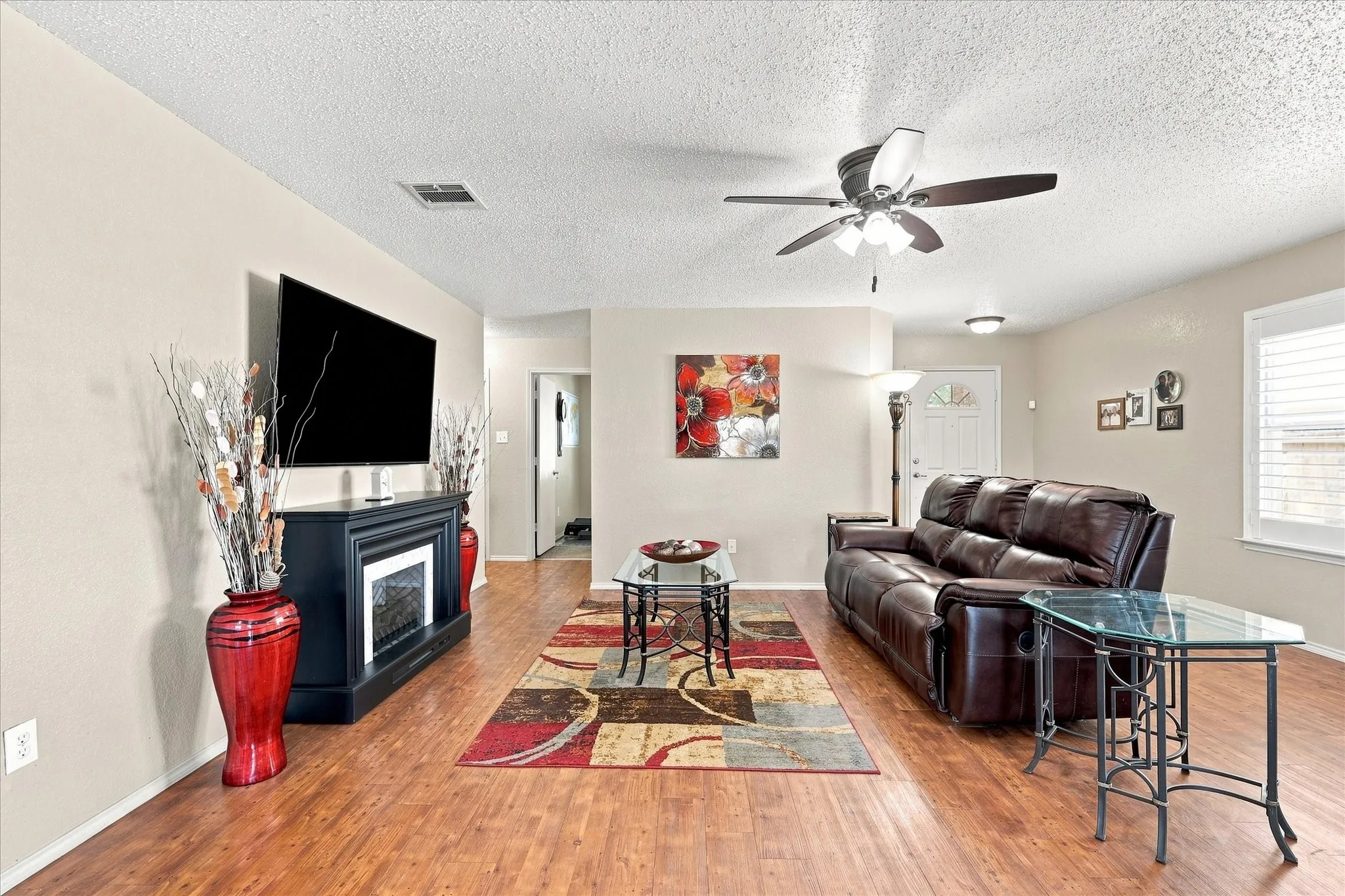 Single Family Residence For Sale in Kaufman County , 2036 Moonlight Trail, Heartland, Texas 75126, 3 Bedroom, 2 Bathroom, 2 Garage spaces, 1,520 Sqft, built in 2006, mls#21363451, Real Estate Agent in Heartland, Homes For Sale in Kaufman county, Homes For Sale in Heartland, Realtor in Heartland Texas, Real Estate Brokerage Independent Realty Texas, Luminita Cordes Realtor