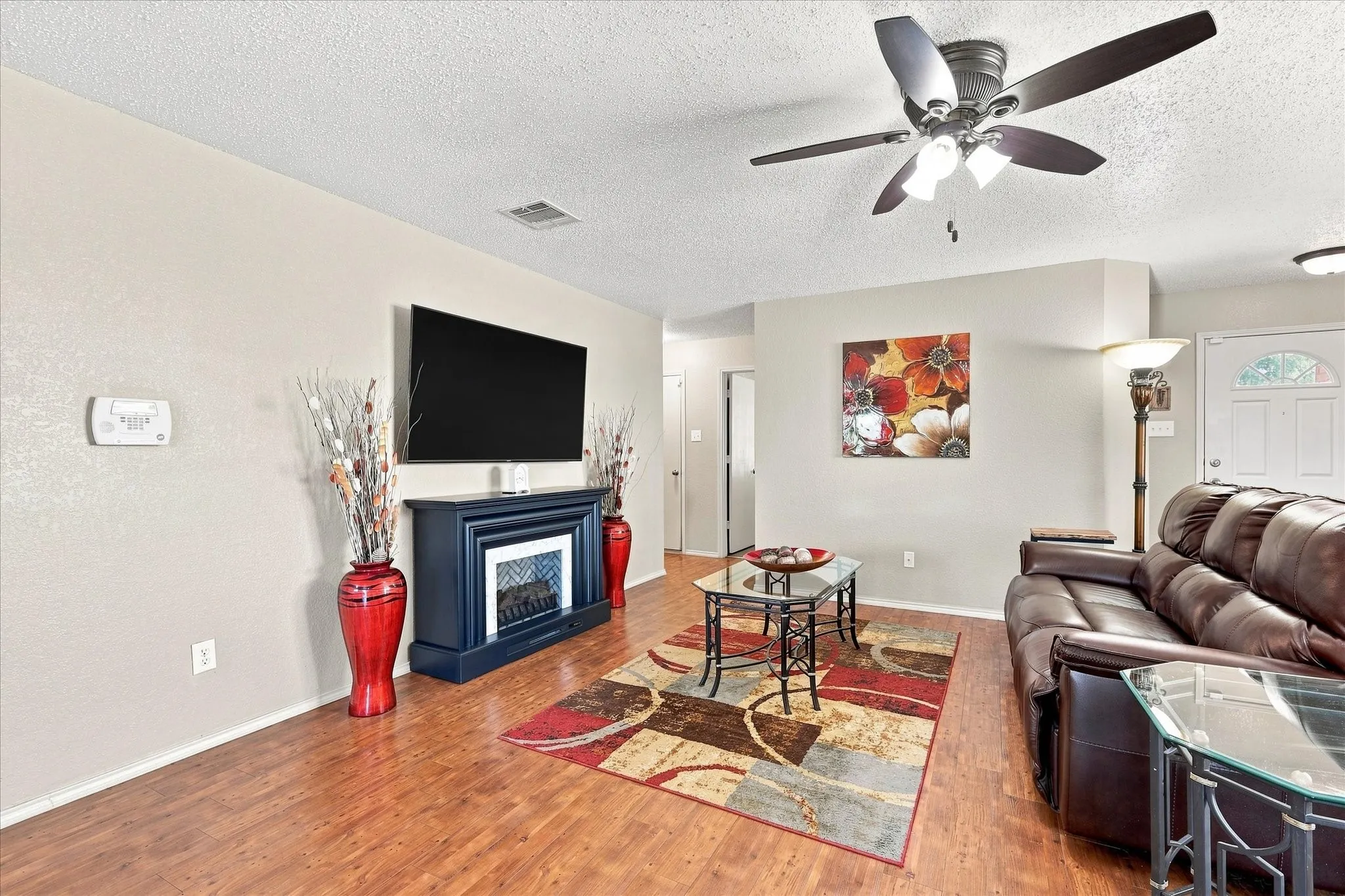 Single Family Residence For Sale in Kaufman County , 2036 Moonlight Trail, Heartland, Texas 75126, 3 Bedroom, 2 Bathroom, 2 Garage spaces, 1,520 Sqft, built in 2006, mls#21363451, Real Estate Agent in Heartland, Homes For Sale in Kaufman county, Homes For Sale in Heartland, Realtor in Heartland Texas, Real Estate Brokerage Independent Realty Texas, Luminita Cordes Realtor