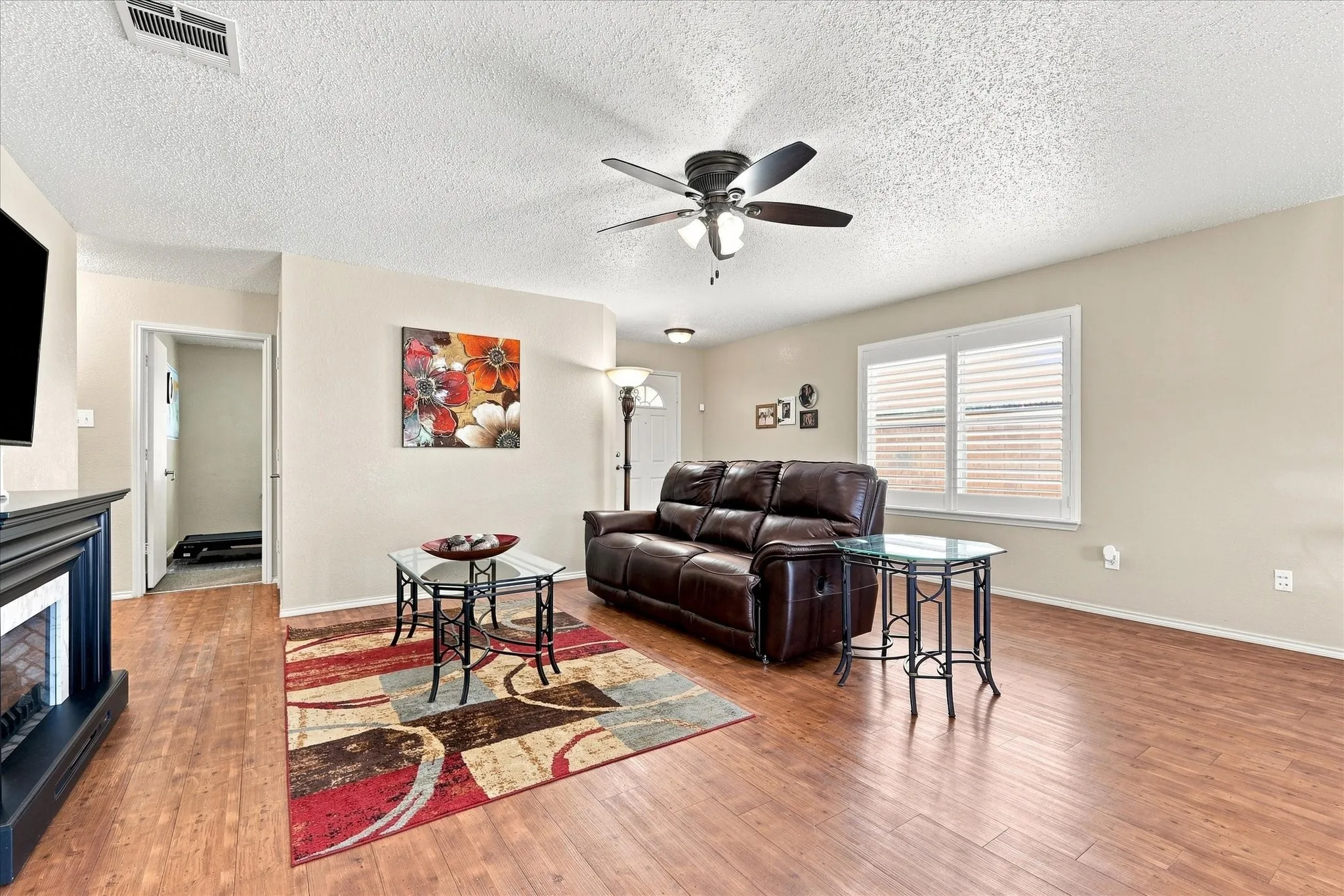 Single Family Residence For Sale in Kaufman County , 2036 Moonlight Trail, Heartland, Texas 75126, 3 Bedroom, 2 Bathroom, 2 Garage spaces, 1,520 Sqft, built in 2006, mls#21363451, Real Estate Agent in Heartland, Homes For Sale in Kaufman county, Homes For Sale in Heartland, Realtor in Heartland Texas, Real Estate Brokerage Independent Realty Texas, Luminita Cordes Realtor