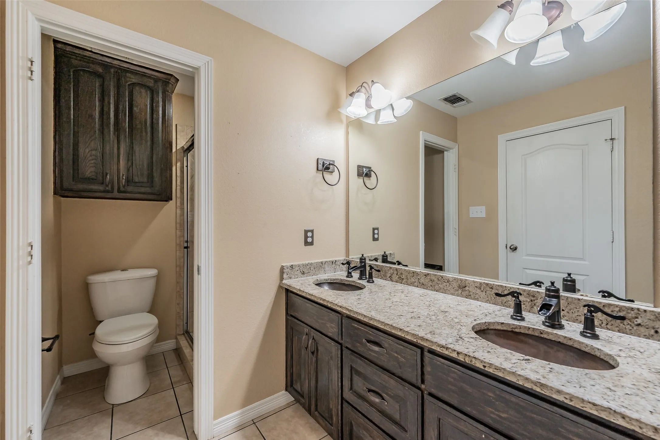 Single Family Residence For Sale in Parker County , 115 Pleasant Oaks Lane, Springtown, Texas 76082, 3 Bedroom, 2 Bathroom, 2 Garage spaces, 1,547 Sqft, built in 2003, mls#21365520, Real Estate Agent in Springtown, Homes For Sale in Parker county, Homes For Sale in Springtown, Realtor in Springtown Texas, Real Estate Brokerage Independent Realty Texas, Luminita Cordes Realtor