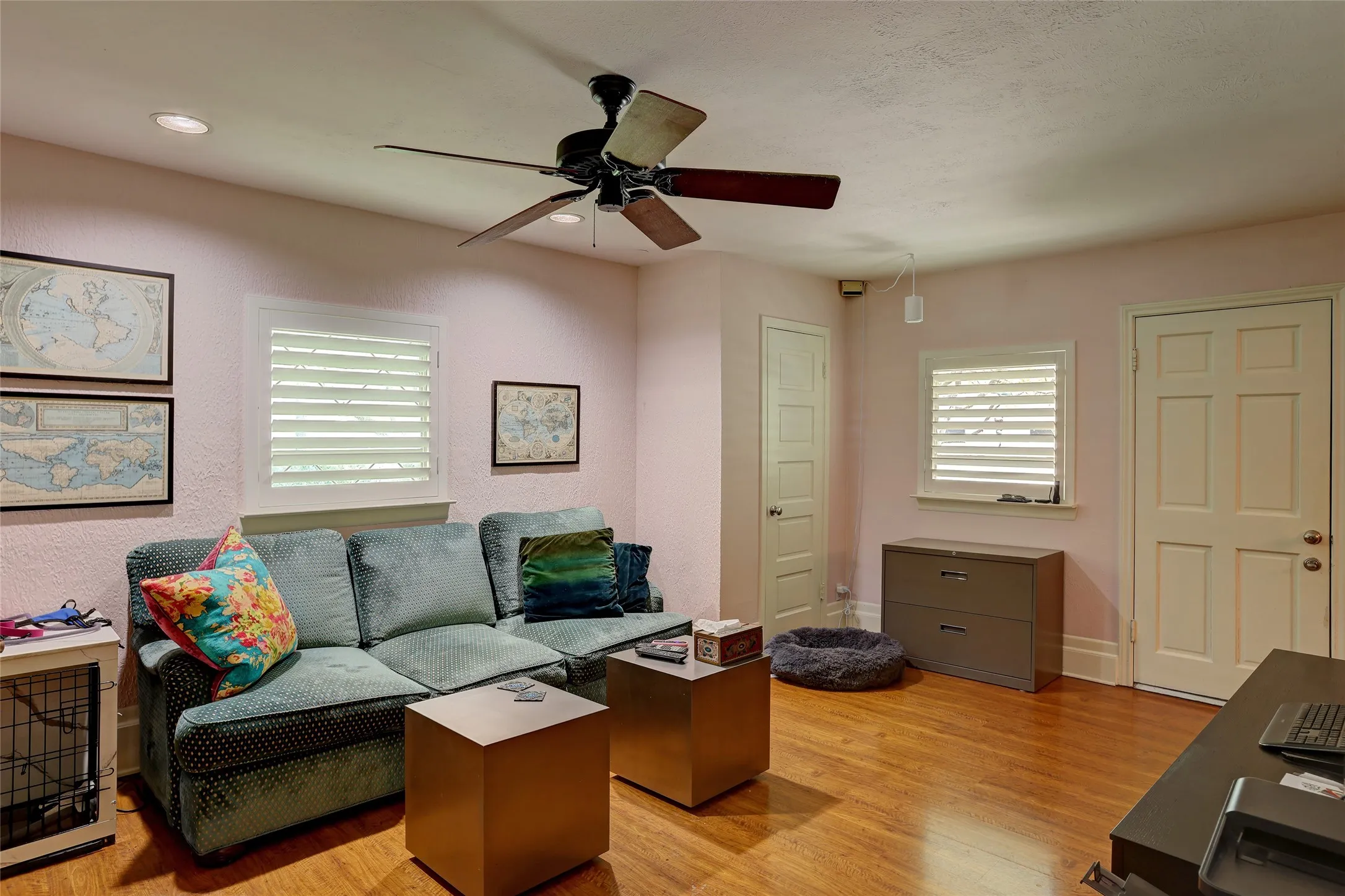 Single Family Residence For Sale in Dallas County , 8910 Guernsey Lane, Dallas, Texas 75220, 3 Bedroom, 3 Bathroom, 2 Garage spaces, 2,666 Sqft, built in 1952, mls#21361065, Real Estate Agent in Dallas, Homes For Sale in Dallas county, Homes For Sale in Dallas, Realtor in Dallas Texas, Real Estate Brokerage Independent Realty Texas, Luminita Cordes Realtor