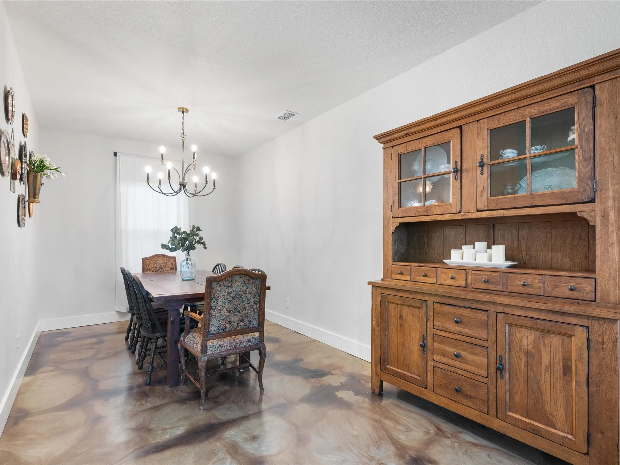 Single Family Residence For Sale in Parker County , 431 Advance Road, Weatherford, Texas 76088, 3 Bedroom, 2 Bathroom, 2 Garage spaces, 2,096 Sqft, built in 2024, Price $665,000, mls#21365442, Real Estate Agent in Weatherford, Homes For Sale in Parker county, Homes For Sale in Weatherford, Realtor in Weatherford Texas, Real Estate Brokerage Independent Realty Texas, Luminita Cordes Realtor