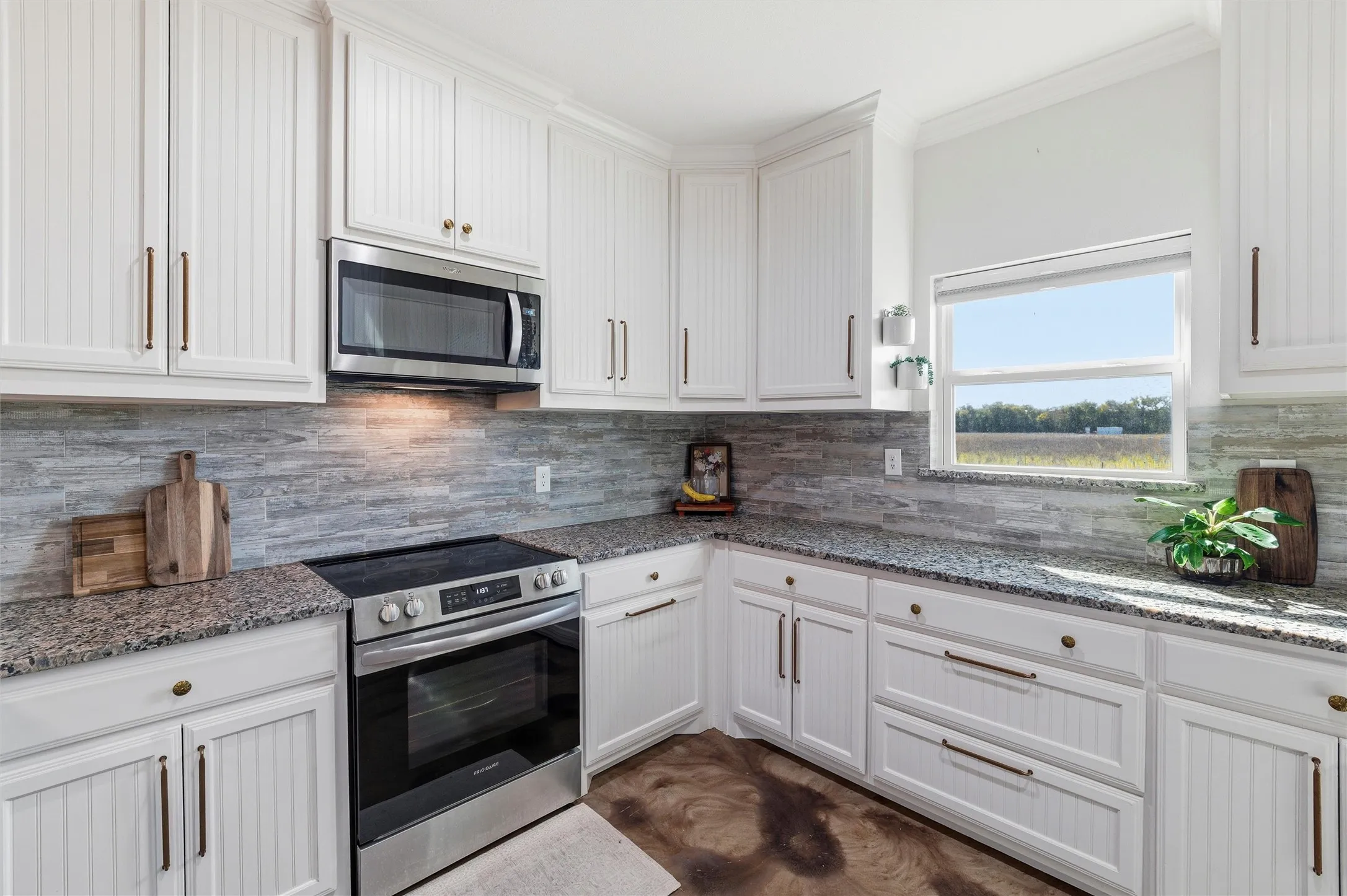 Single Family Residence For Sale in Parker County , 431 Advance Road, Weatherford, Texas 76088, 3 Bedroom, 2 Bathroom, 2 Garage spaces, 2,096 Sqft, built in 2024, Price $665,000, mls#21365442, Real Estate Agent in Weatherford, Homes For Sale in Parker county, Homes For Sale in Weatherford, Realtor in Weatherford Texas, Real Estate Brokerage Independent Realty Texas, Luminita Cordes Realtor