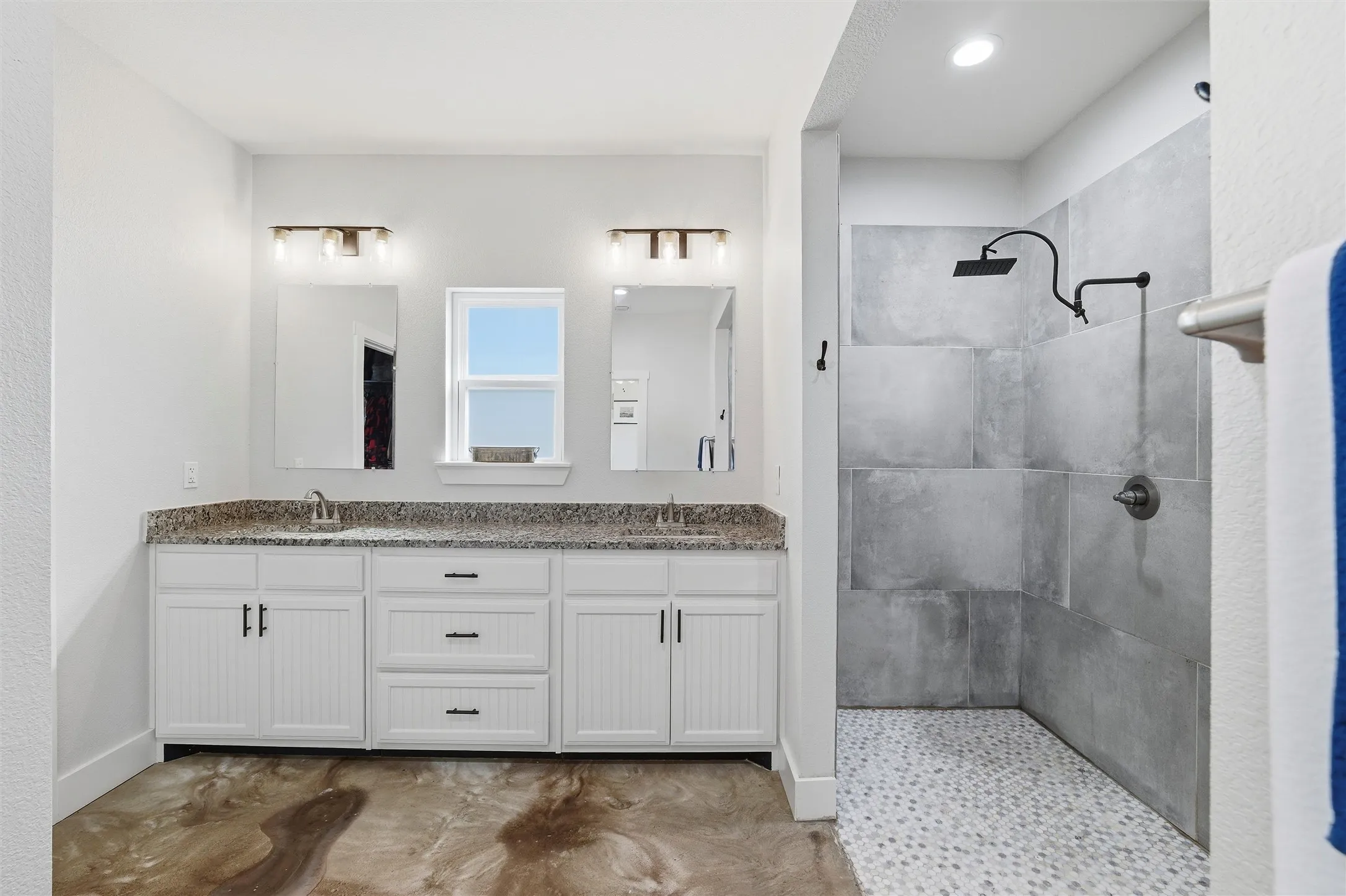 Single Family Residence For Sale in Parker County , 431 Advance Road, Weatherford, Texas 76088, 3 Bedroom, 2 Bathroom, 2 Garage spaces, 2,096 Sqft, built in 2024, Price $665,000, mls#21365442, Real Estate Agent in Weatherford, Homes For Sale in Parker county, Homes For Sale in Weatherford, Realtor in Weatherford Texas, Real Estate Brokerage Independent Realty Texas, Luminita Cordes Realtor