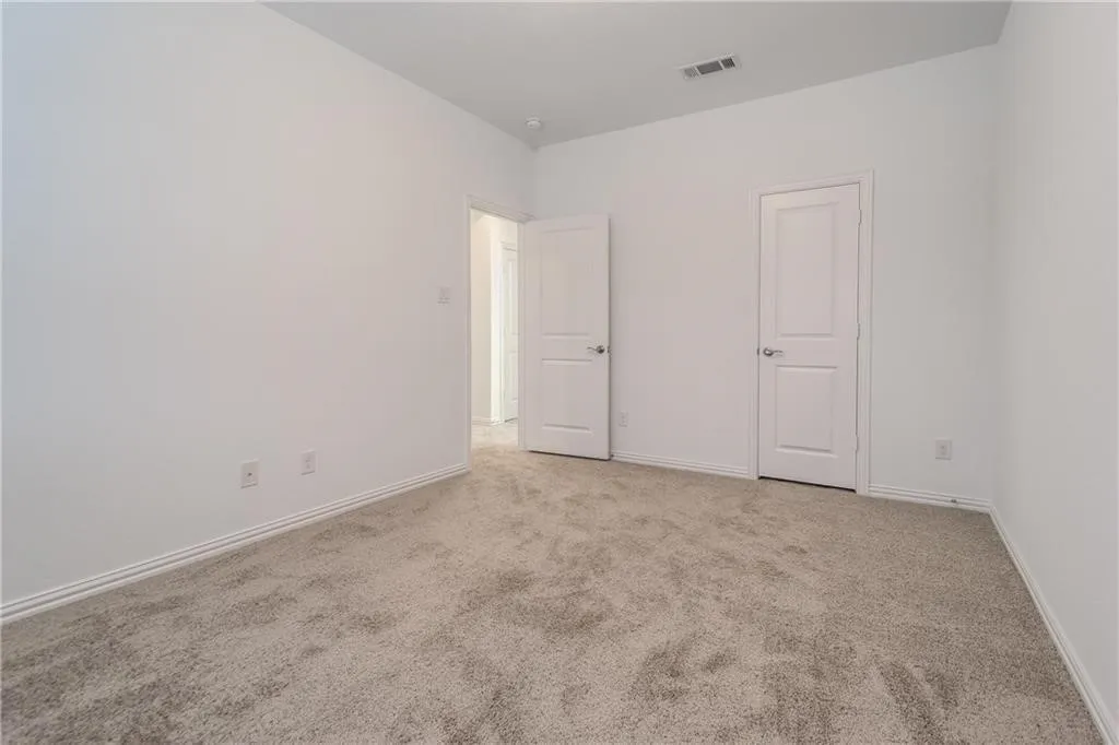 Townhouse For Rent in Collin County , 3708 Lantern Lane, Mc Kinney, Texas 75070, 3 Bedroom, 3 Bathroom, 2 Garage spaces, 1,695 Sqft, built in 2017, mls#21365530, Real Estate Agent in Mc Kinney, Homes For Rent in Collin county, Homes For Rent in Mc Kinney, Realtor in Mc Kinney Texas, Real Estate Brokerage Independent Realty Texas, Luminita Cordes Realtor