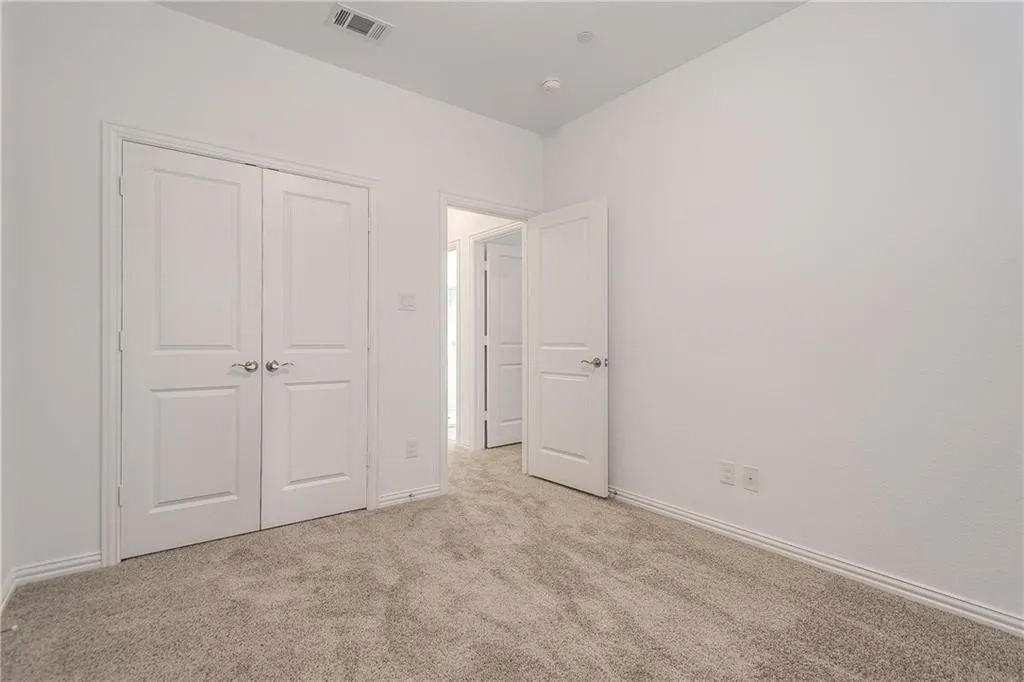 Townhouse For Rent in Collin County , 3708 Lantern Lane, Mc Kinney, Texas 75070, 3 Bedroom, 3 Bathroom, 2 Garage spaces, 1,695 Sqft, built in 2017, mls#21365530, Real Estate Agent in Mc Kinney, Homes For Rent in Collin county, Homes For Rent in Mc Kinney, Realtor in Mc Kinney Texas, Real Estate Brokerage Independent Realty Texas, Luminita Cordes Realtor