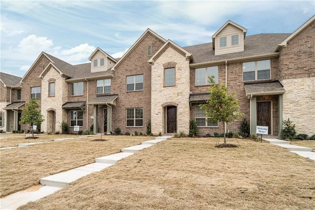 Townhouse For Rent in Collin County , 3708 Lantern Lane, Mc Kinney, Texas 75070, 3 Bedroom, 3 Bathroom, 2 Garage spaces, 1,695 Sqft, built in 2017, mls#21365530, Real Estate Agent in Mc Kinney, Homes For Rent in Collin county, Homes For Rent in Mc Kinney, Realtor in Mc Kinney Texas, Real Estate Brokerage Independent Realty Texas, Luminita Cordes Realtor