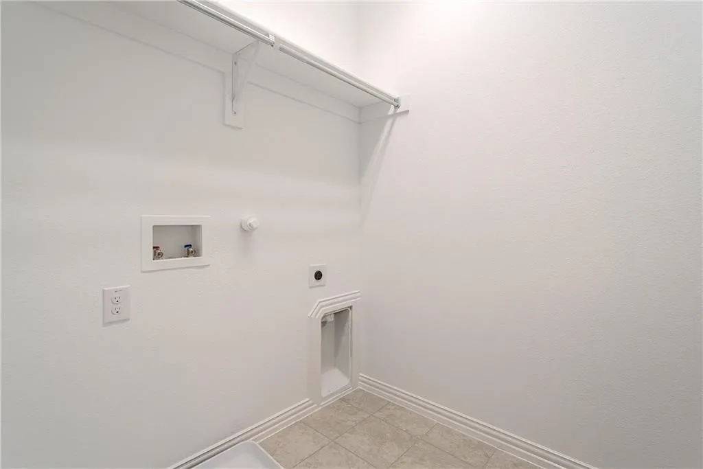 Townhouse For Rent in Collin County , 3708 Lantern Lane, Mc Kinney, Texas 75070, 3 Bedroom, 3 Bathroom, 2 Garage spaces, 1,695 Sqft, built in 2017, mls#21365530, Real Estate Agent in Mc Kinney, Homes For Rent in Collin county, Homes For Rent in Mc Kinney, Realtor in Mc Kinney Texas, Real Estate Brokerage Independent Realty Texas, Luminita Cordes Realtor