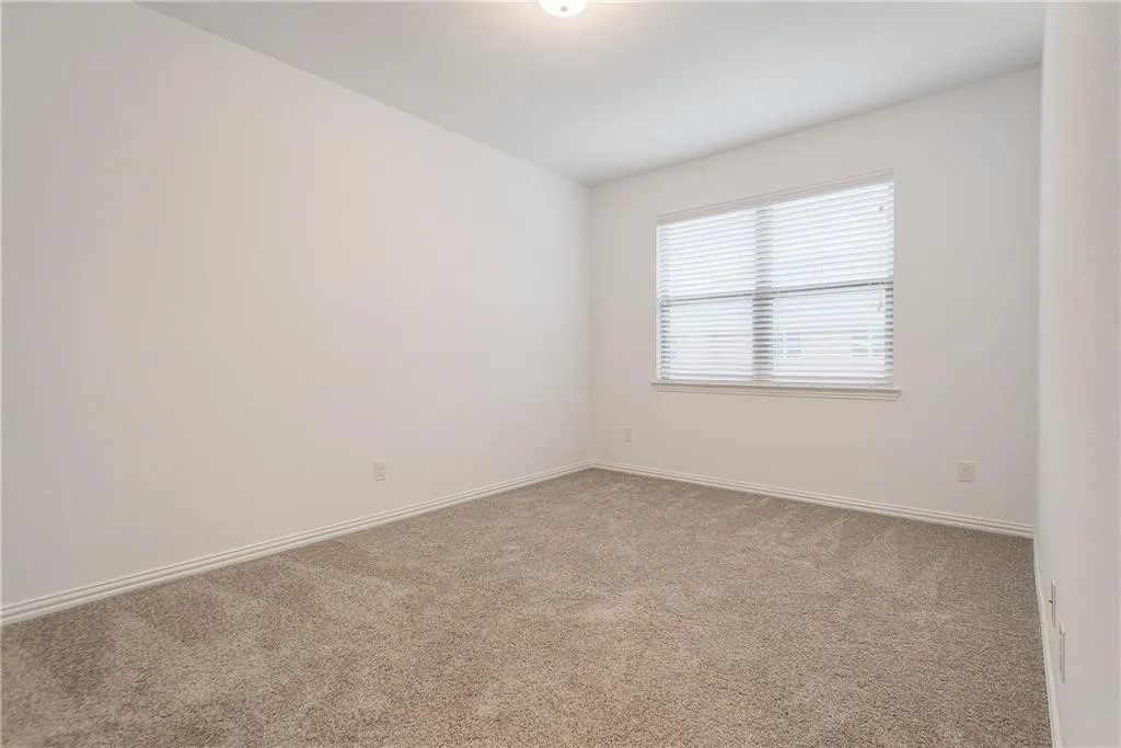 Townhouse For Rent in Collin County , 3708 Lantern Lane, Mc Kinney, Texas 75070, 3 Bedroom, 3 Bathroom, 2 Garage spaces, 1,695 Sqft, built in 2017, mls#21365530, Real Estate Agent in Mc Kinney, Homes For Rent in Collin county, Homes For Rent in Mc Kinney, Realtor in Mc Kinney Texas, Real Estate Brokerage Independent Realty Texas, Luminita Cordes Realtor