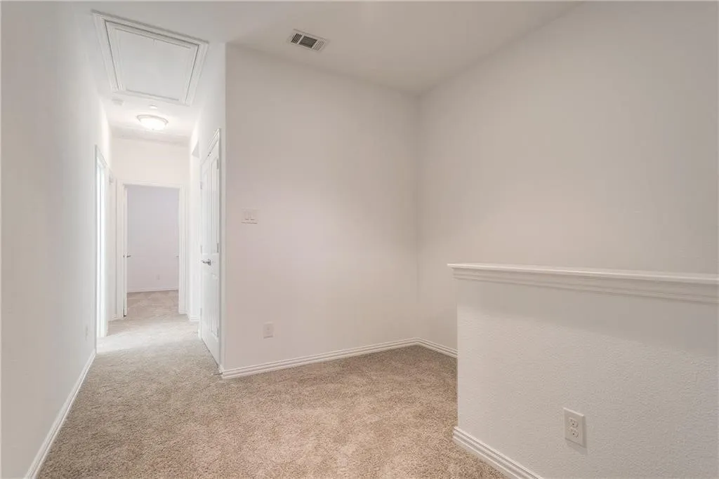 Townhouse For Rent in Collin County , 3708 Lantern Lane, Mc Kinney, Texas 75070, 3 Bedroom, 3 Bathroom, 2 Garage spaces, 1,695 Sqft, built in 2017, mls#21365530, Real Estate Agent in Mc Kinney, Homes For Rent in Collin county, Homes For Rent in Mc Kinney, Realtor in Mc Kinney Texas, Real Estate Brokerage Independent Realty Texas, Luminita Cordes Realtor
