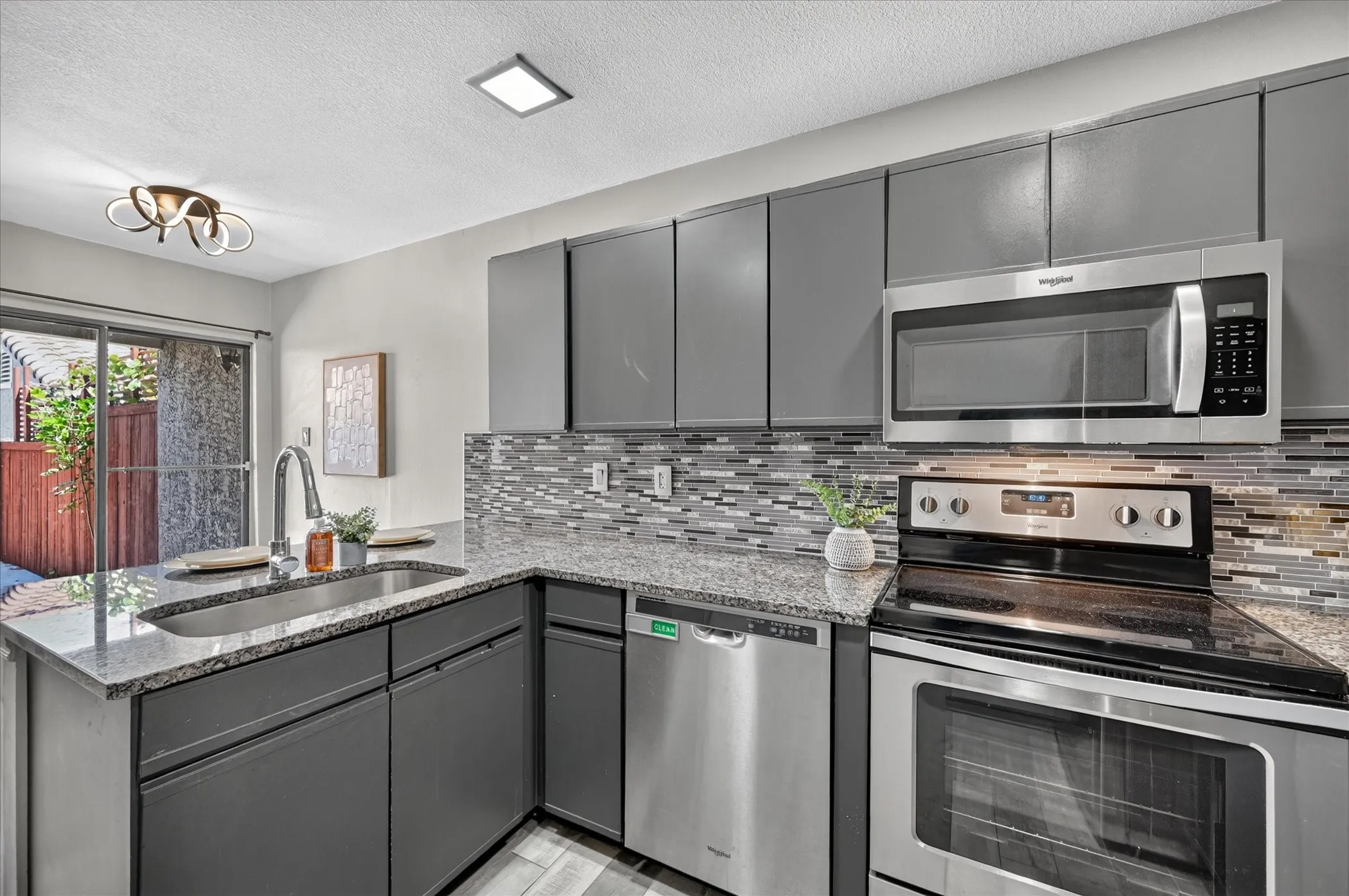 Condominium For Sale in Collin County , 4242 N Capistrano Drive 177, Dallas, Texas 75287, 2 Bedroom, 2 Bathroom, 1 Garage spaces, 1,551 Sqft, built in 1986, mls#21358704, Real Estate Agent in Dallas, Homes For Sale in Collin county, Homes For Sale in Dallas, Realtor in Dallas Texas, Real Estate Brokerage Independent Realty Texas, Luminita Cordes Realtor