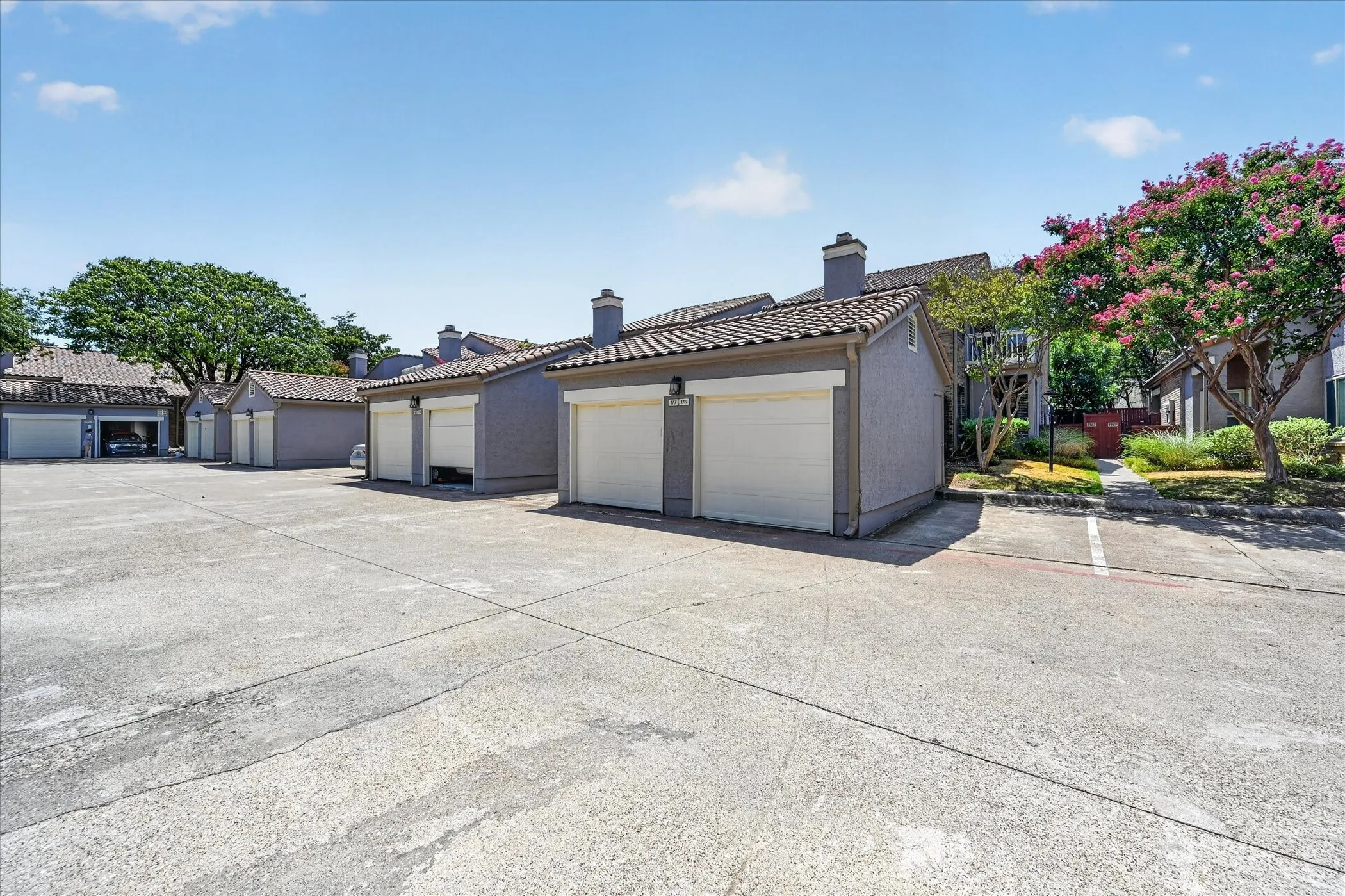 Condominium For Sale in Collin County , 4242 N Capistrano Drive 177, Dallas, Texas 75287, 2 Bedroom, 2 Bathroom, 1 Garage spaces, 1,551 Sqft, built in 1986, mls#21358704, Real Estate Agent in Dallas, Homes For Sale in Collin county, Homes For Sale in Dallas, Realtor in Dallas Texas, Real Estate Brokerage Independent Realty Texas, Luminita Cordes Realtor