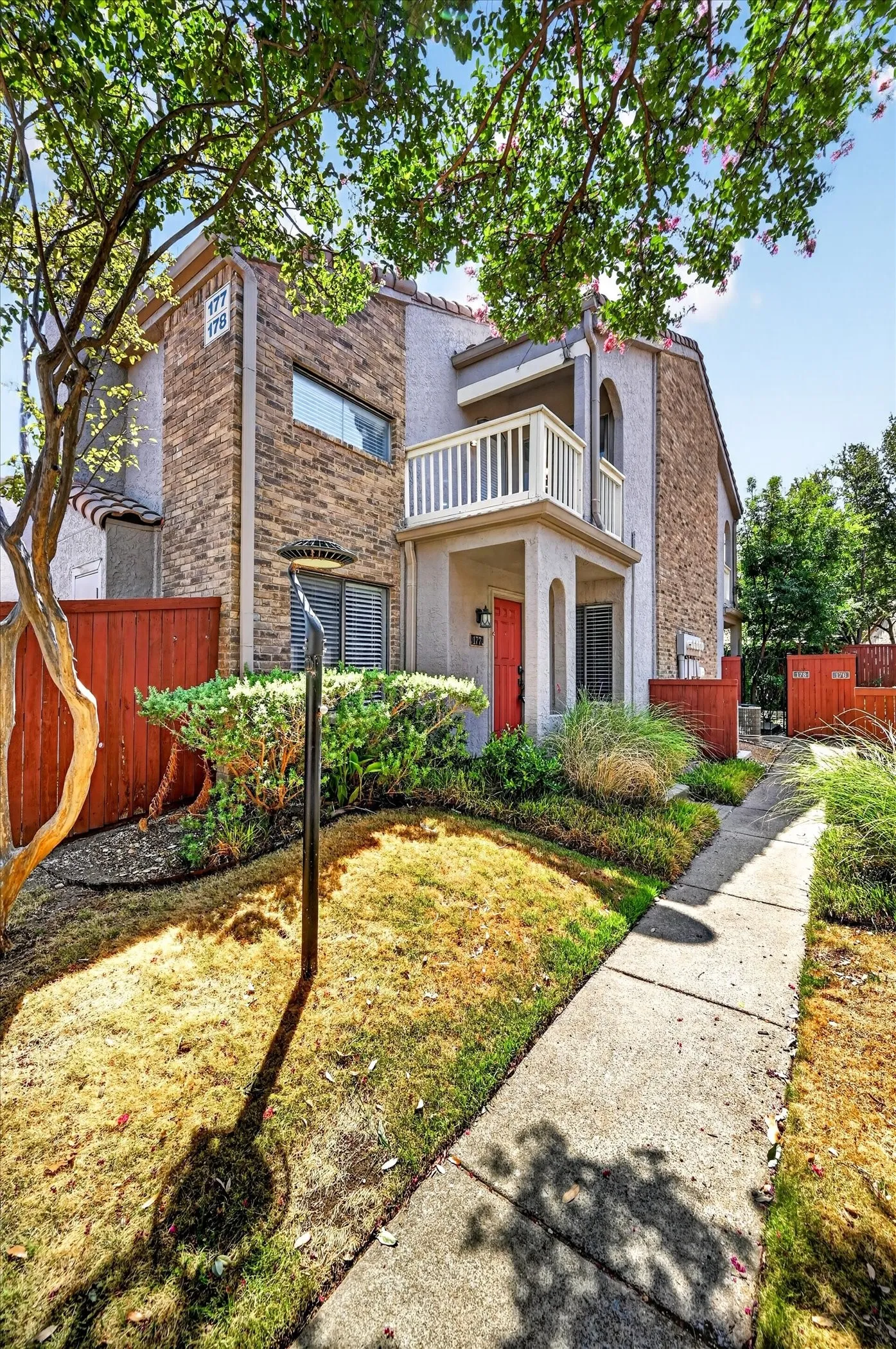 Condominium For Sale in Collin County , 4242 N Capistrano Drive 177, Dallas, Texas 75287, 2 Bedroom, 2 Bathroom, 1 Garage spaces, 1,551 Sqft, built in 1986, mls#21358704, Real Estate Agent in Dallas, Homes For Sale in Collin county, Homes For Sale in Dallas, Realtor in Dallas Texas, Real Estate Brokerage Independent Realty Texas, Luminita Cordes Realtor