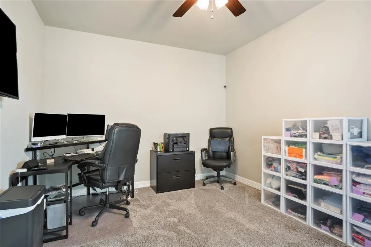 Single Family Residence For Sale in Bell County , 502 Oak Drive, Troy, Texas 76579, 5 Bedroom, 4 Bathroom, 3 Garage spaces, 2,739 Sqft, built in 2021, mls#21365483, Real Estate Agent in Troy, Homes For Sale in Bell county, Homes For Sale in Troy, Realtor in Troy Texas, Real Estate Brokerage Independent Realty Texas, Luminita Cordes Realtor