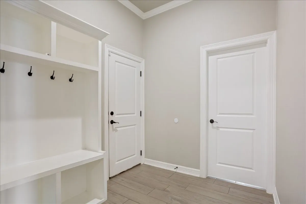 Single Family Residence For Sale in Bell County , 502 Oak Drive, Troy, Texas 76579, 5 Bedroom, 4 Bathroom, 3 Garage spaces, 2,739 Sqft, built in 2021, mls#21365483, Real Estate Agent in Troy, Homes For Sale in Bell county, Homes For Sale in Troy, Realtor in Troy Texas, Real Estate Brokerage Independent Realty Texas, Luminita Cordes Realtor