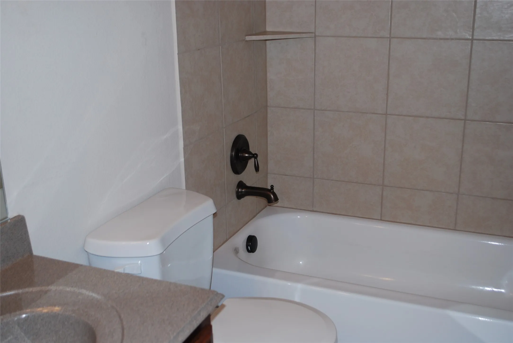 Single Family Residence For Rent in Tarrant County , 8219 Tierra Del Sol Road, Arlington, Texas 76002, 4 Bedroom, 2 Bathroom, 2 Garage spaces, 1,956 Sqft, built in 2011, mls#21365539, Real Estate Agent in Arlington, Homes For Rent in Tarrant county, Homes For Rent in Arlington, Realtor in Arlington Texas, Real Estate Brokerage Independent Realty Texas, Luminita Cordes Realtor