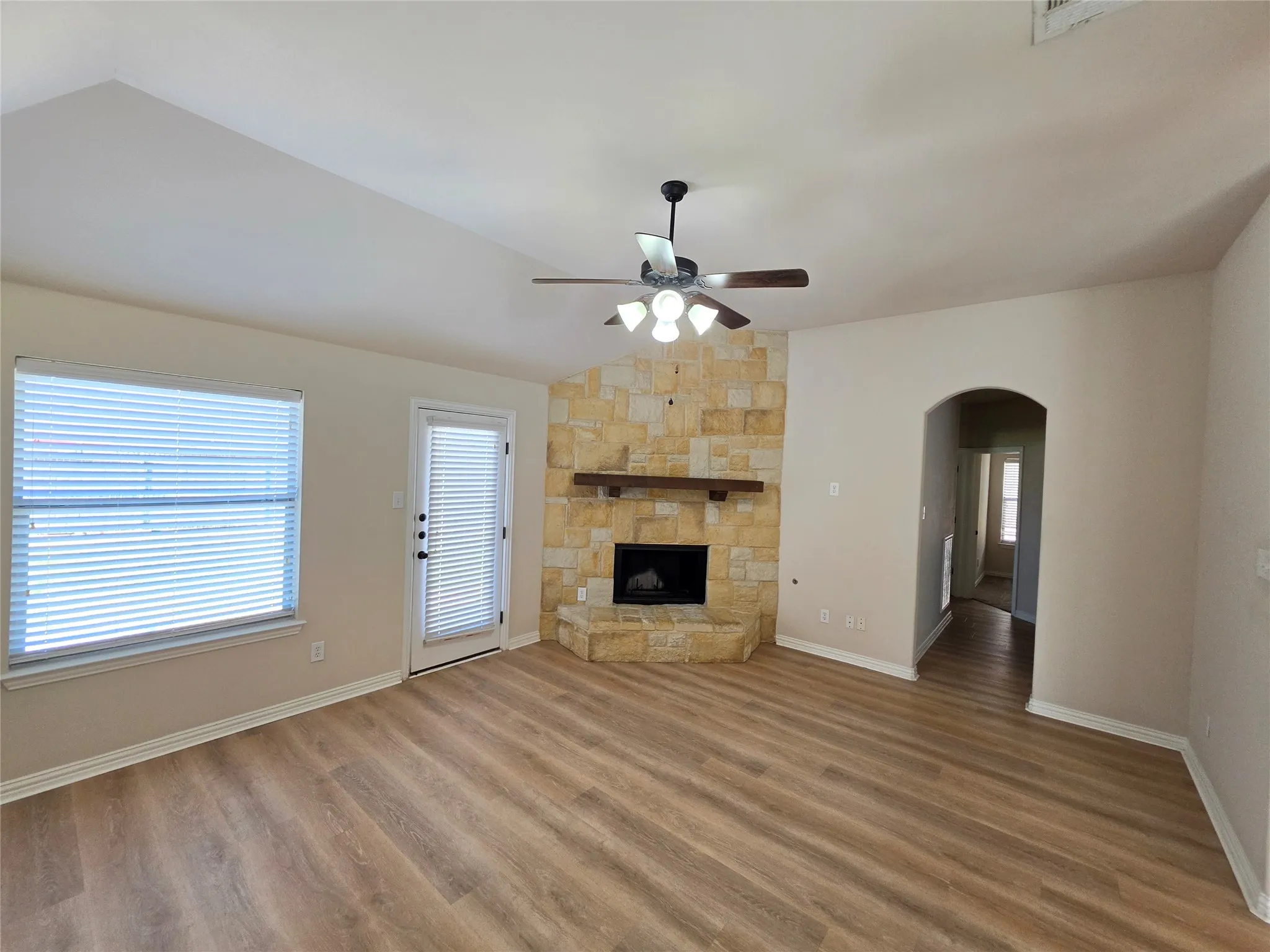 Single Family Residence For Rent in Tarrant County , 8219 Tierra Del Sol Road, Arlington, Texas 76002, 4 Bedroom, 2 Bathroom, 2 Garage spaces, 1,956 Sqft, built in 2011, mls#21365539, Real Estate Agent in Arlington, Homes For Rent in Tarrant county, Homes For Rent in Arlington, Realtor in Arlington Texas, Real Estate Brokerage Independent Realty Texas, Luminita Cordes Realtor