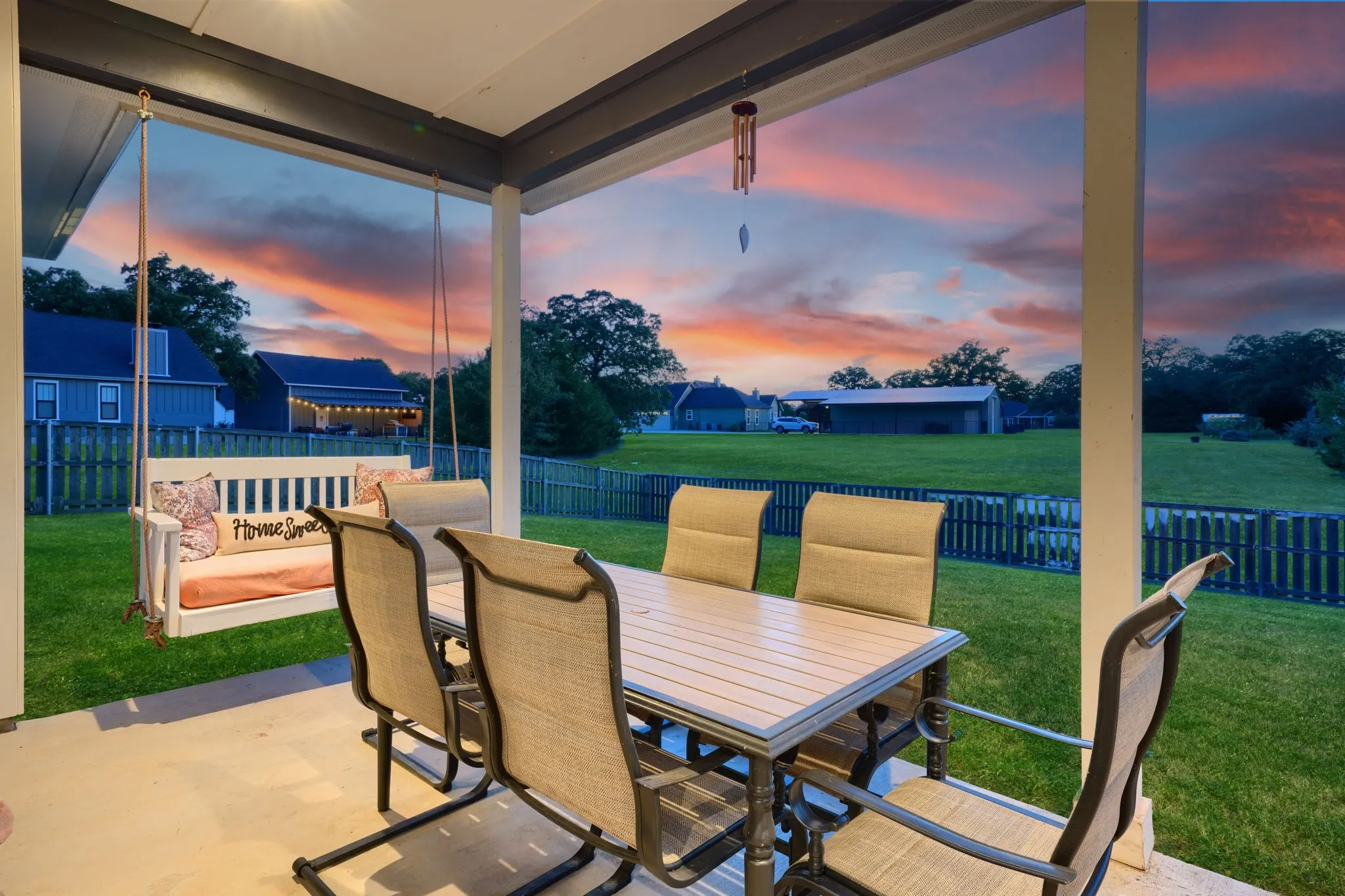 Single Family Residence For Sale in Hunt County , 1318 Oak Trail, Quinlan, Texas 75474, 4 Bedroom, 3 Bathroom, 2 Garage spaces, 2,076 Sqft, built in 2021, mls#21365534, Real Estate Agent in Quinlan, Homes For Sale in Hunt county, Homes For Sale in Quinlan, Realtor in Quinlan Texas, Real Estate Brokerage Independent Realty Texas, Luminita Cordes Realtor